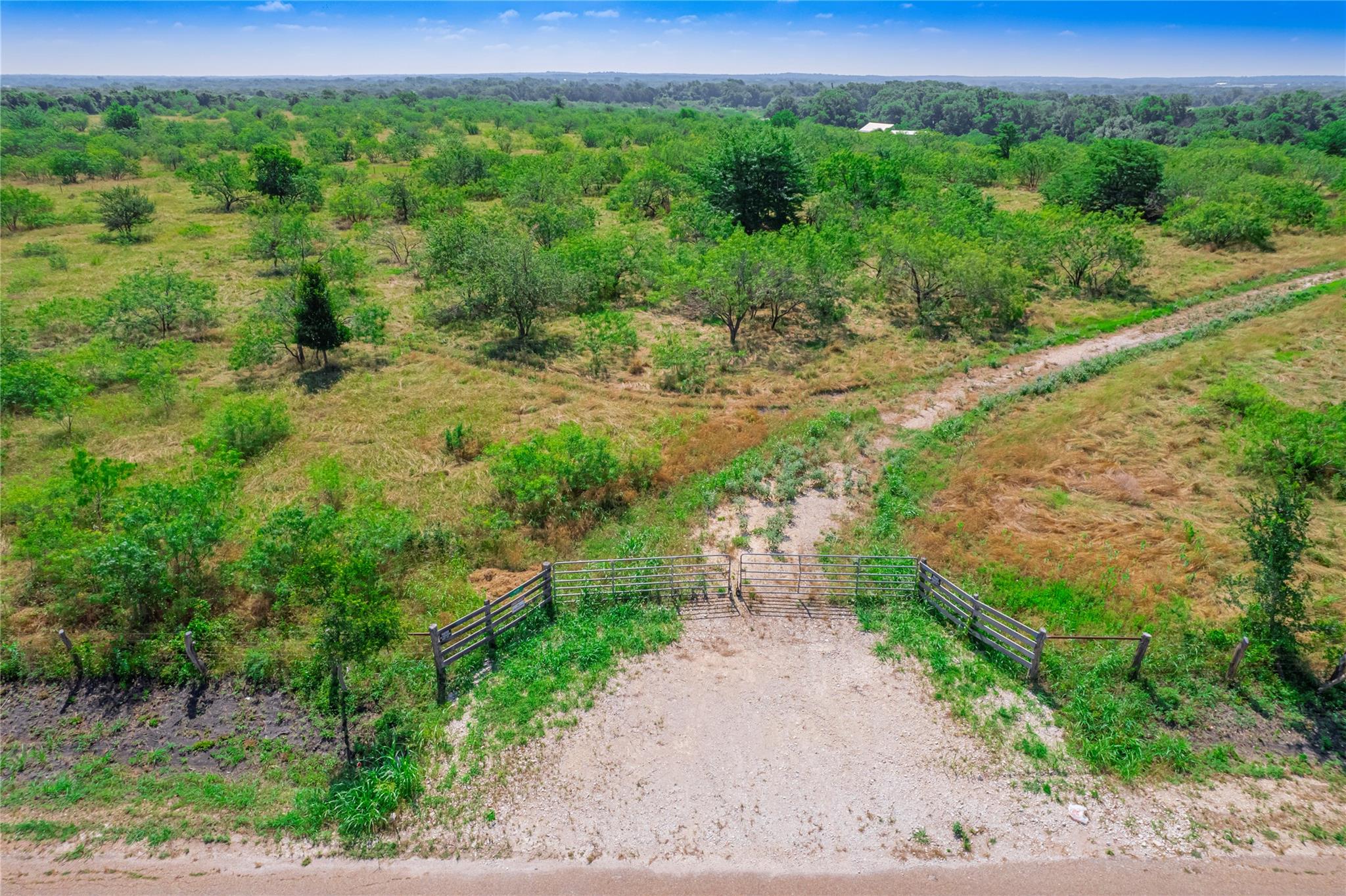 1435 County Road 429, Rockdale, TX 76567