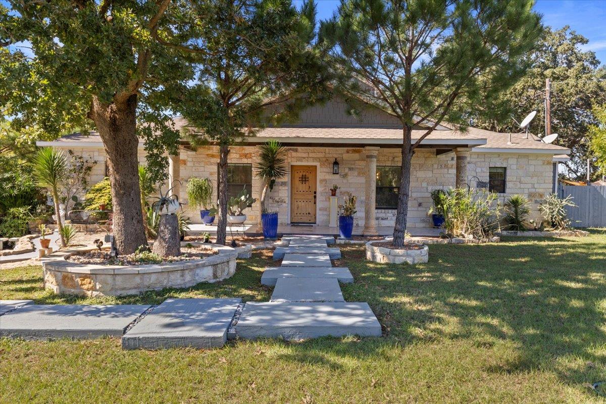 376 Alta Vista Dr, Bastrop, TX 78602