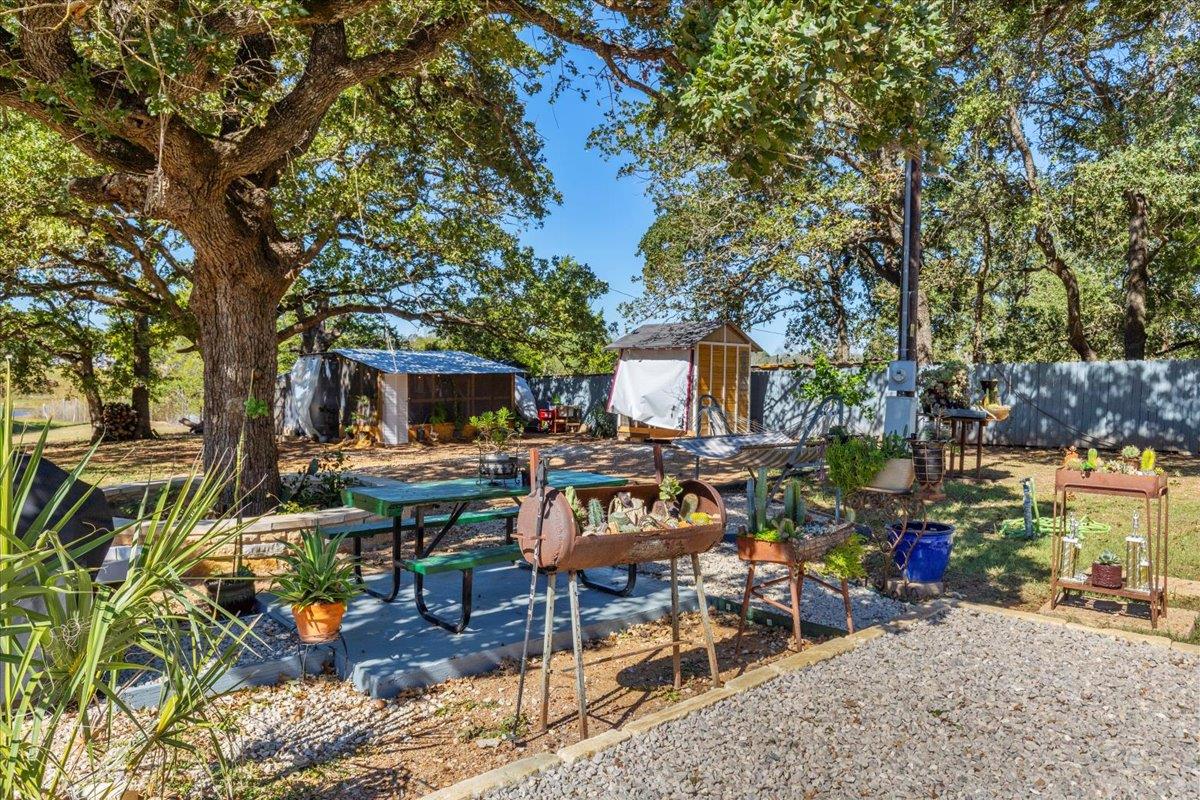 376 Alta Vista Dr, Bastrop, TX 78602