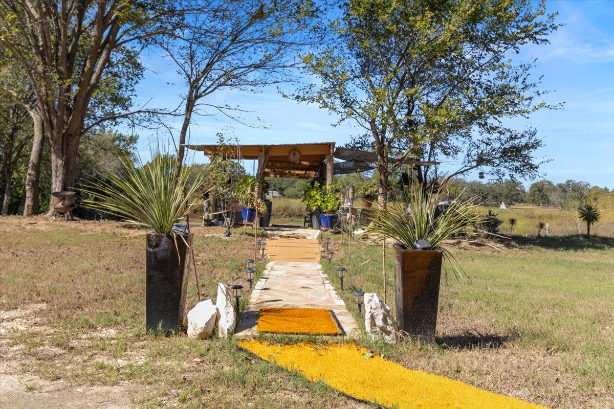 376 Alta Vista Dr, Bastrop, TX 78602