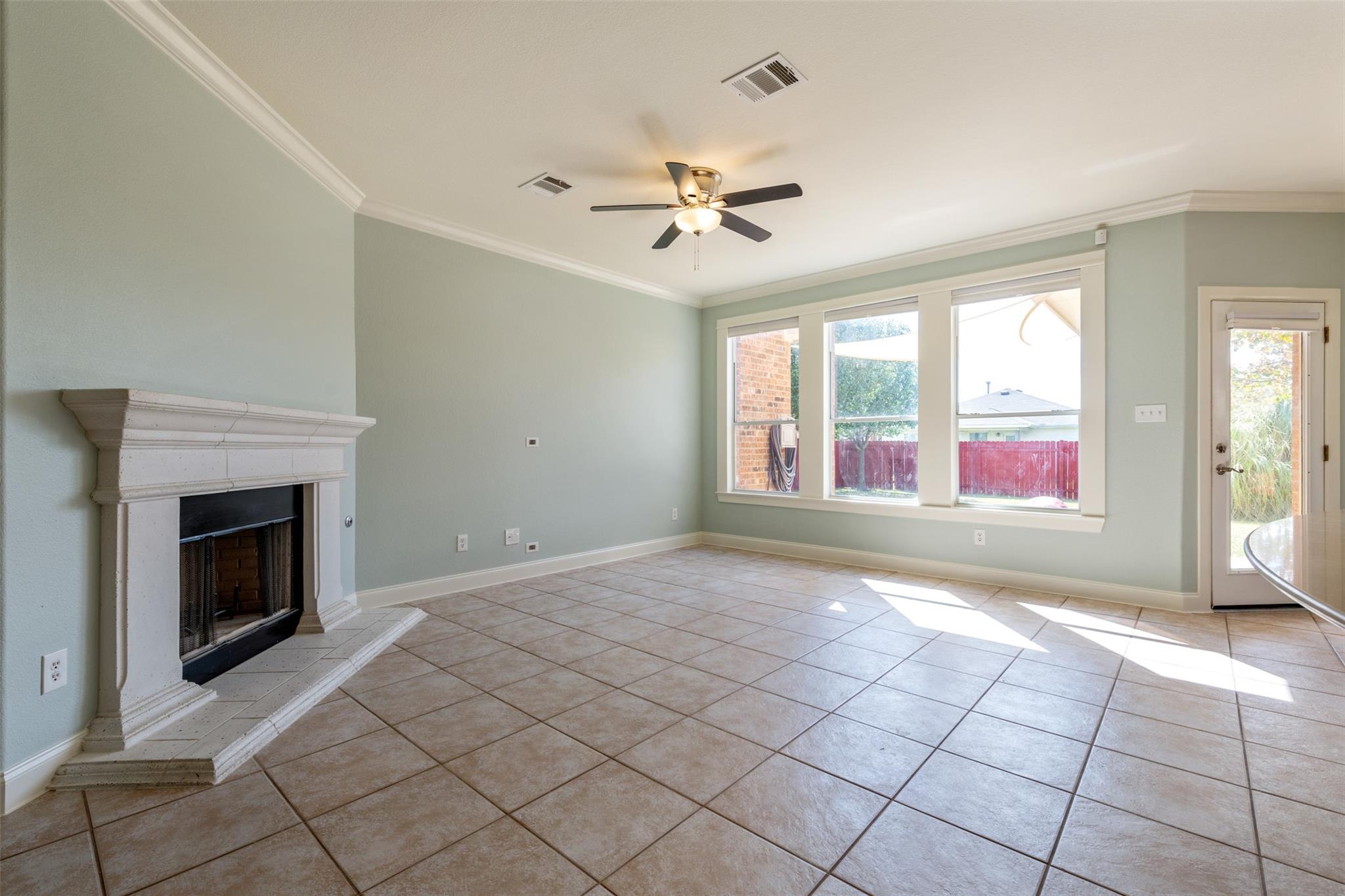 18617 Dry Pond Dr, Pflugerville, TX 78660