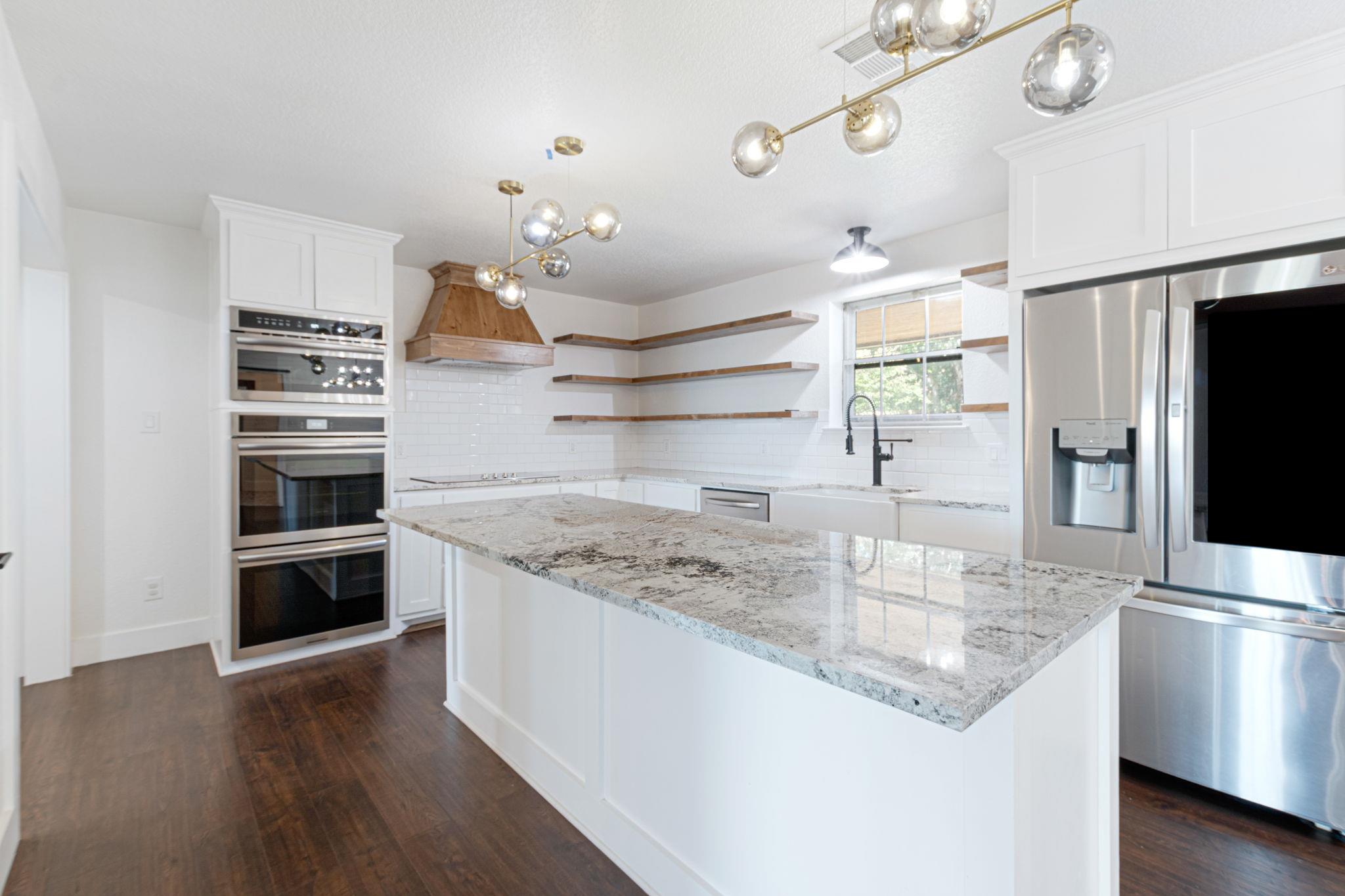 1307 Nix Rd, Lampasas, TX 76550