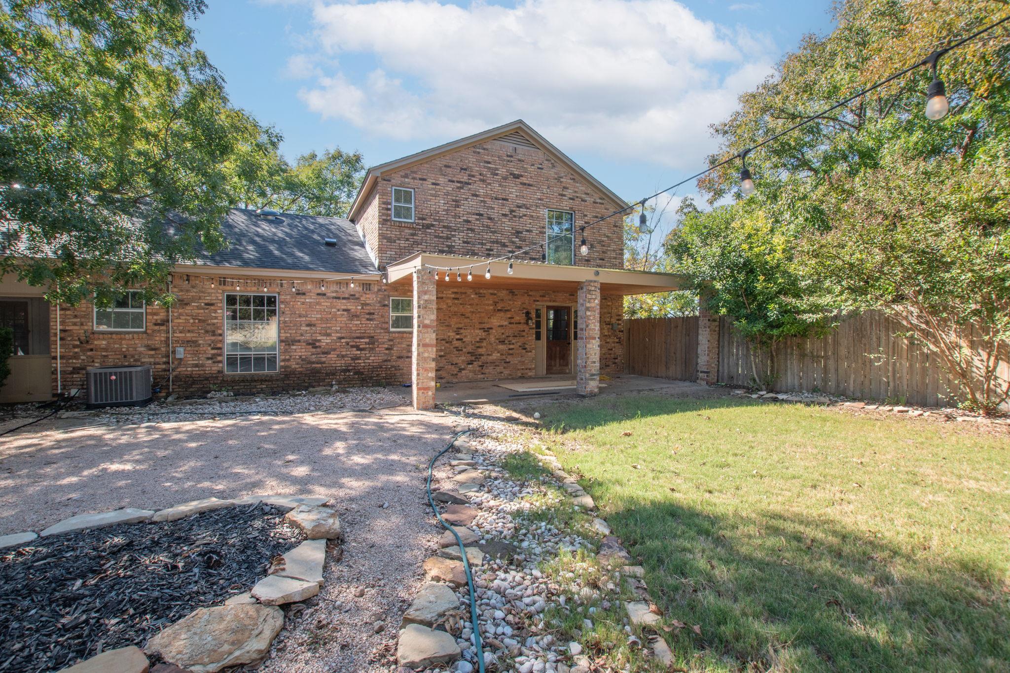 1307 Nix Rd, Lampasas, TX 76550