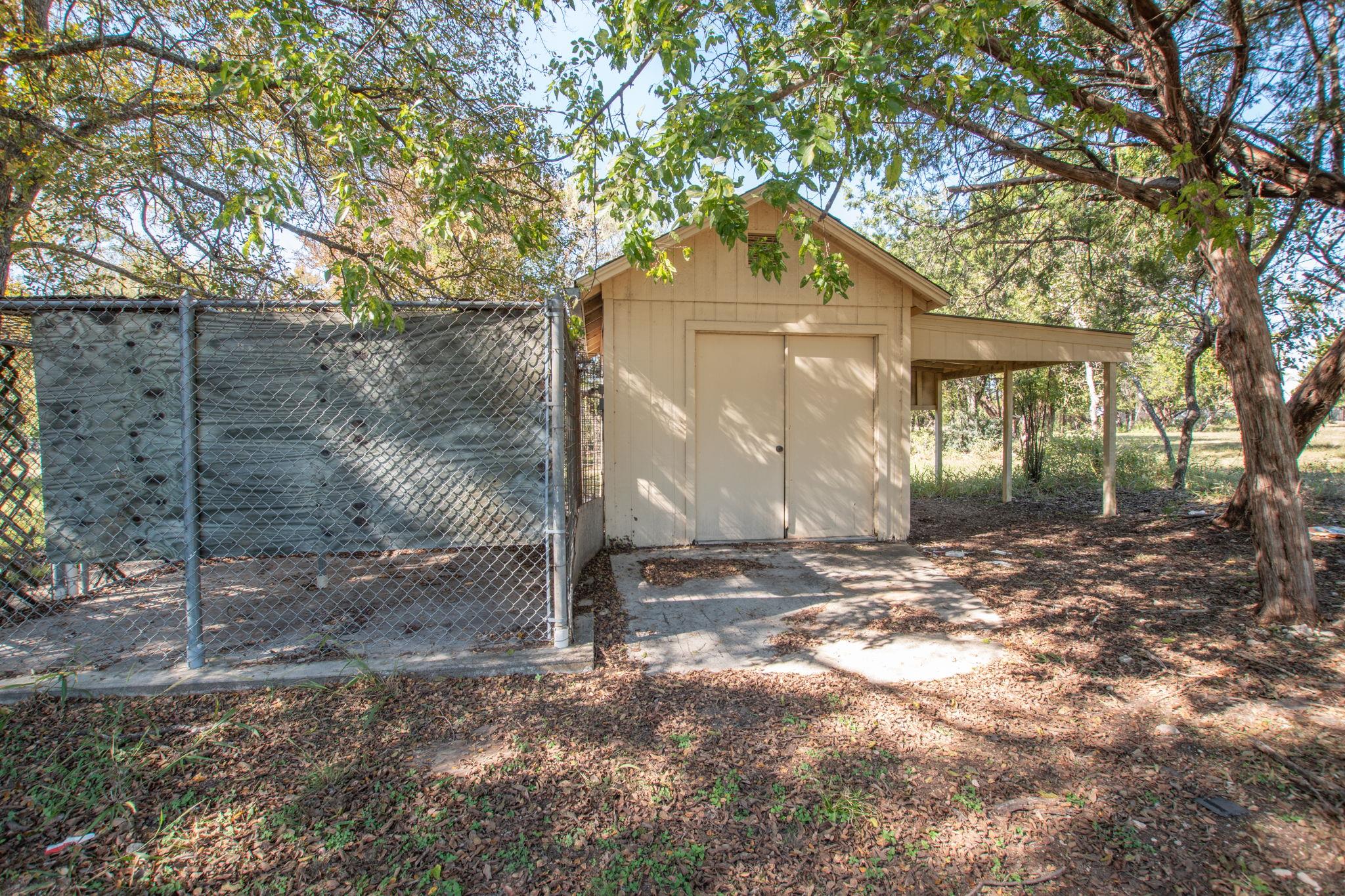 1307 Nix Rd, Lampasas, TX 76550