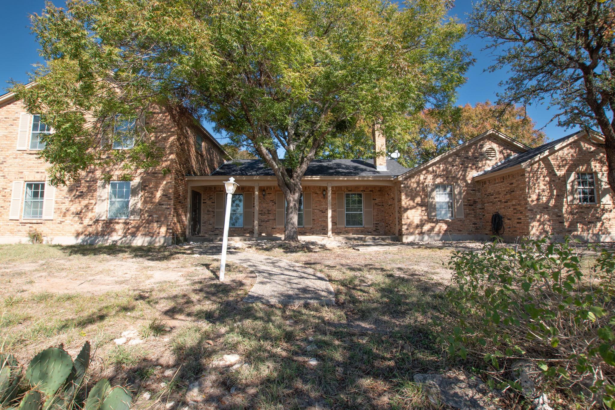 1307 Nix Rd, Lampasas, TX 76550