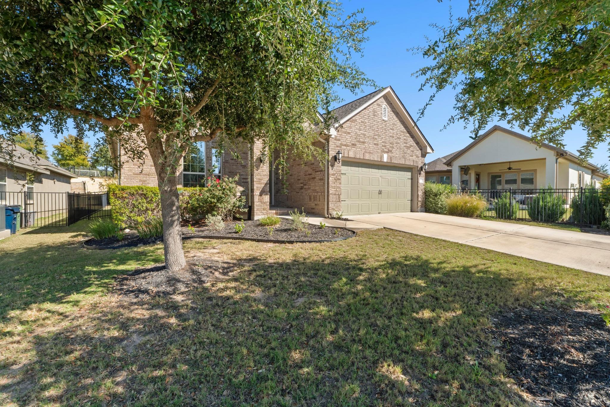 2520 Milan Meadows Dr, Leander, TX 78641