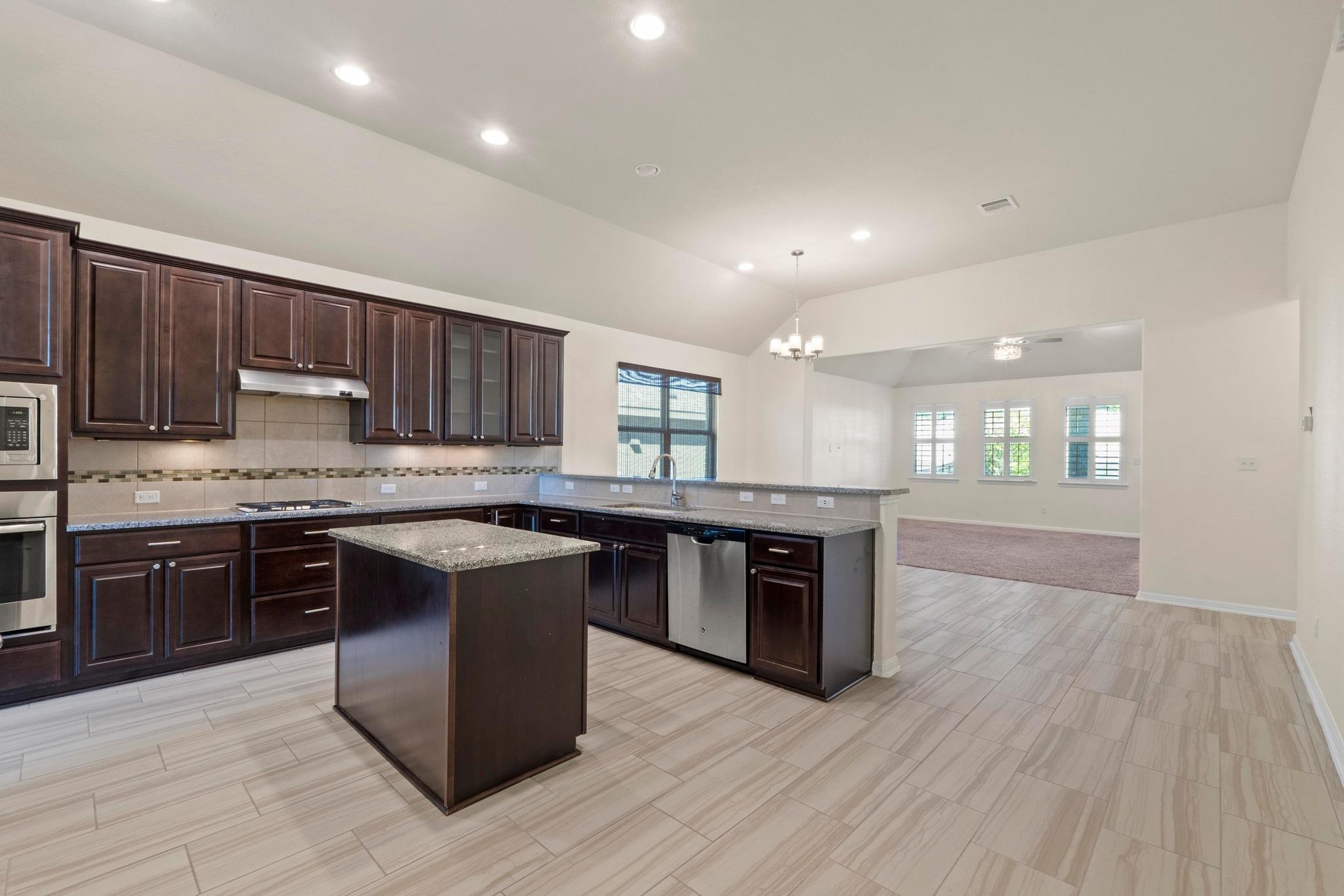 2520 Milan Meadows Dr, Leander, TX 78641