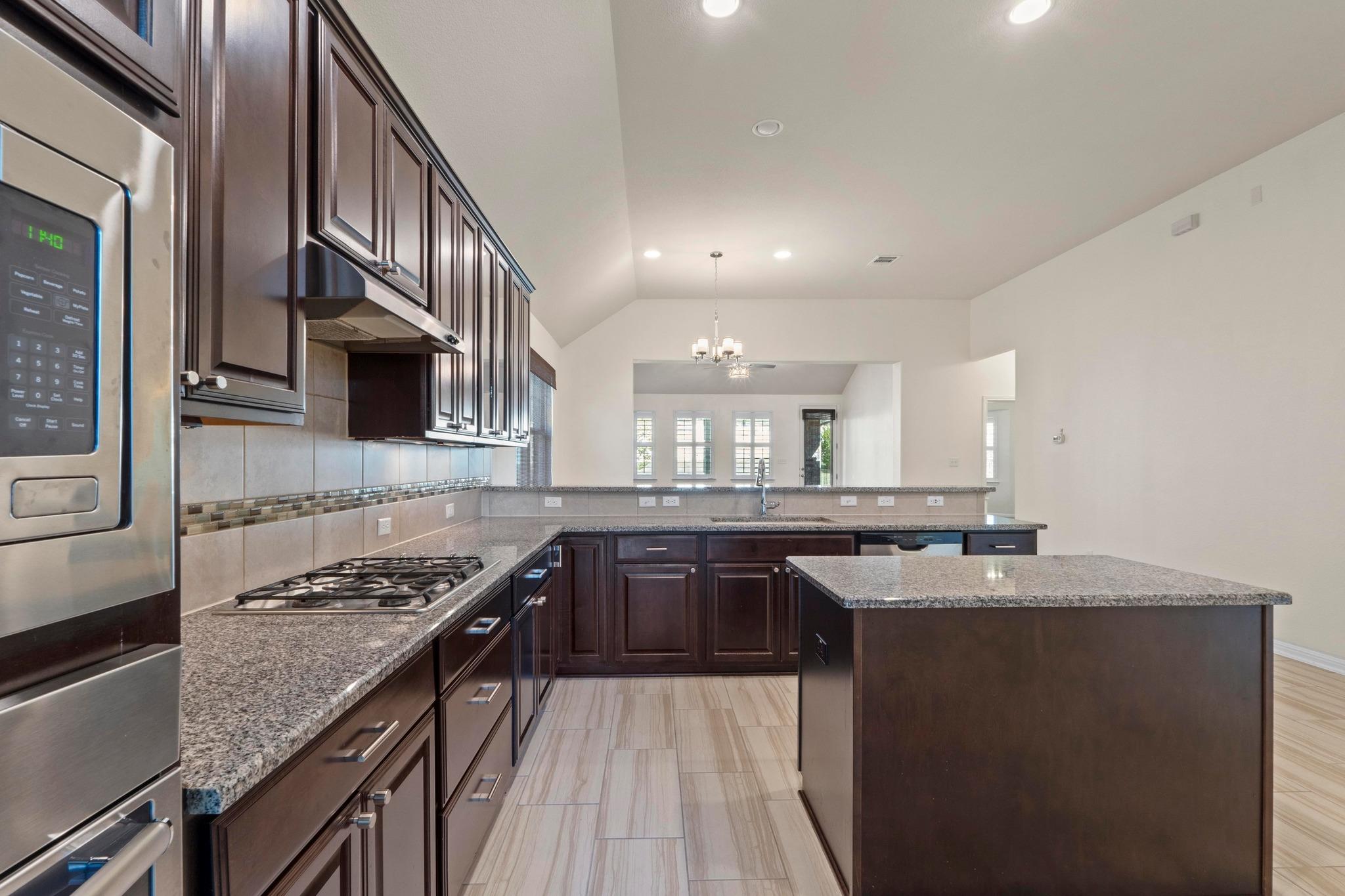 2520 Milan Meadows Dr, Leander, TX 78641