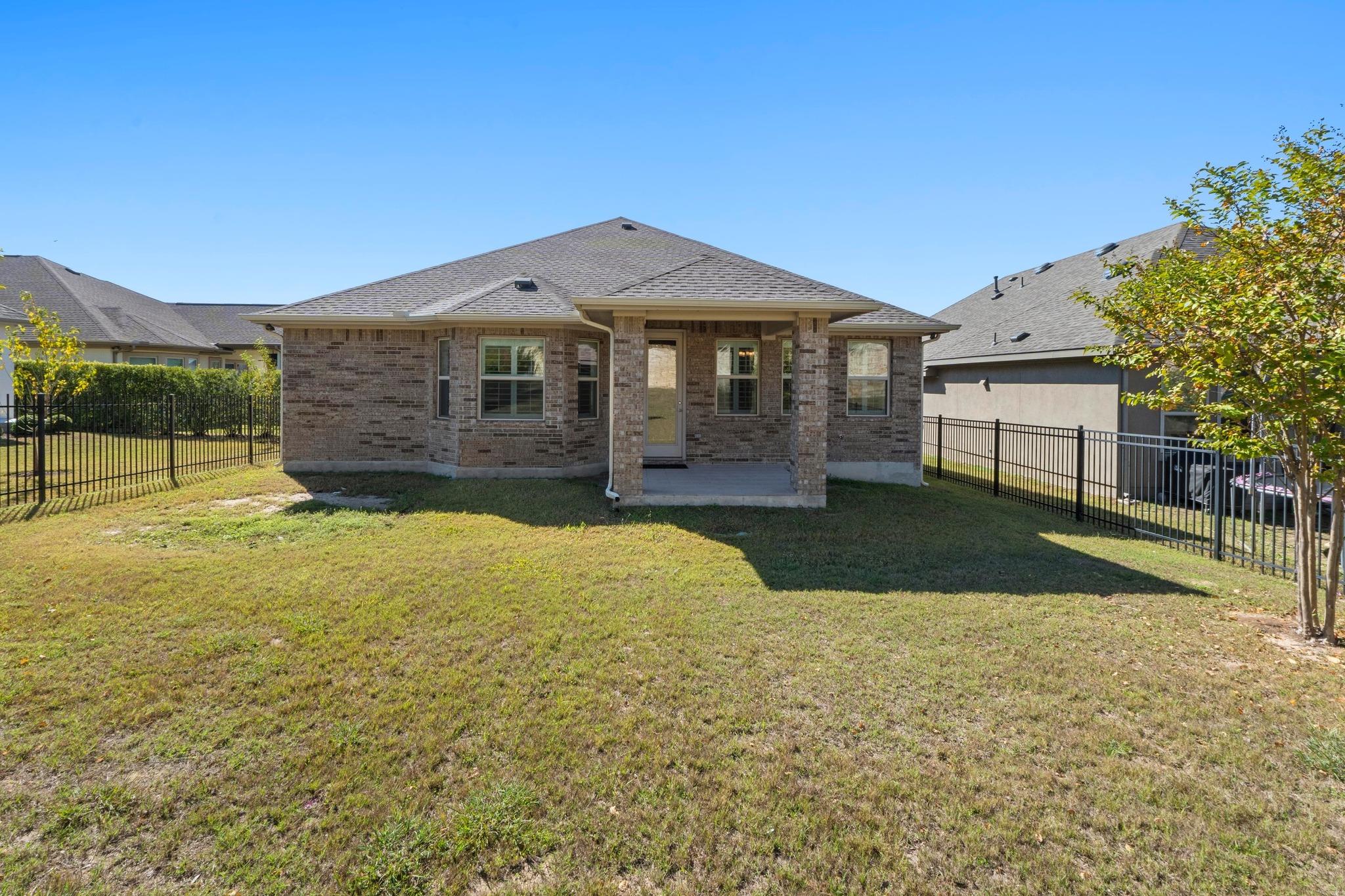 2520 Milan Meadows Dr, Leander, TX 78641