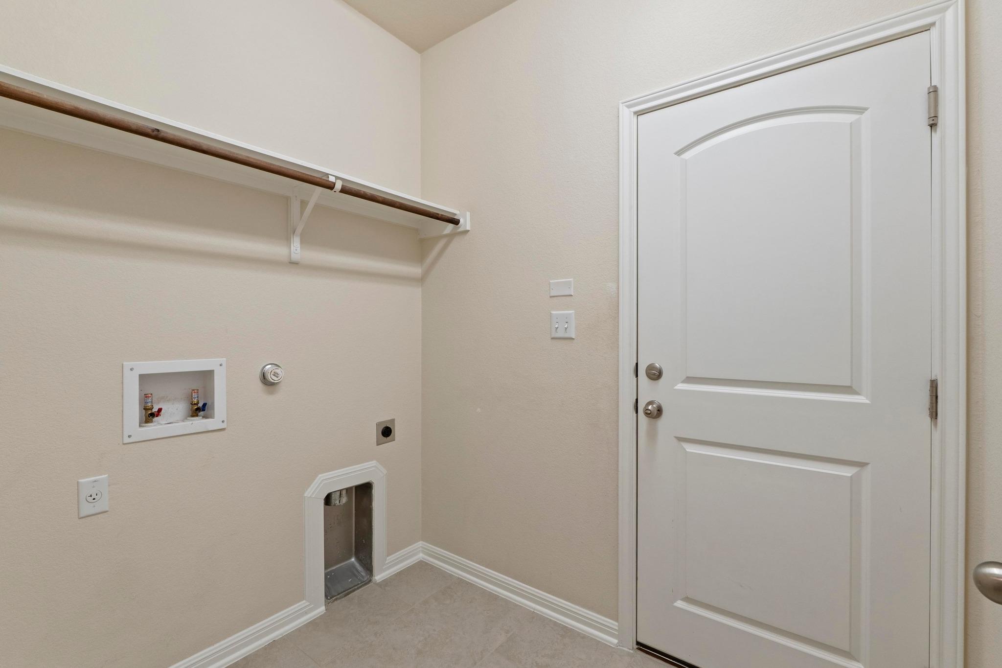 2520 Milan Meadows Dr, Leander, TX 78641