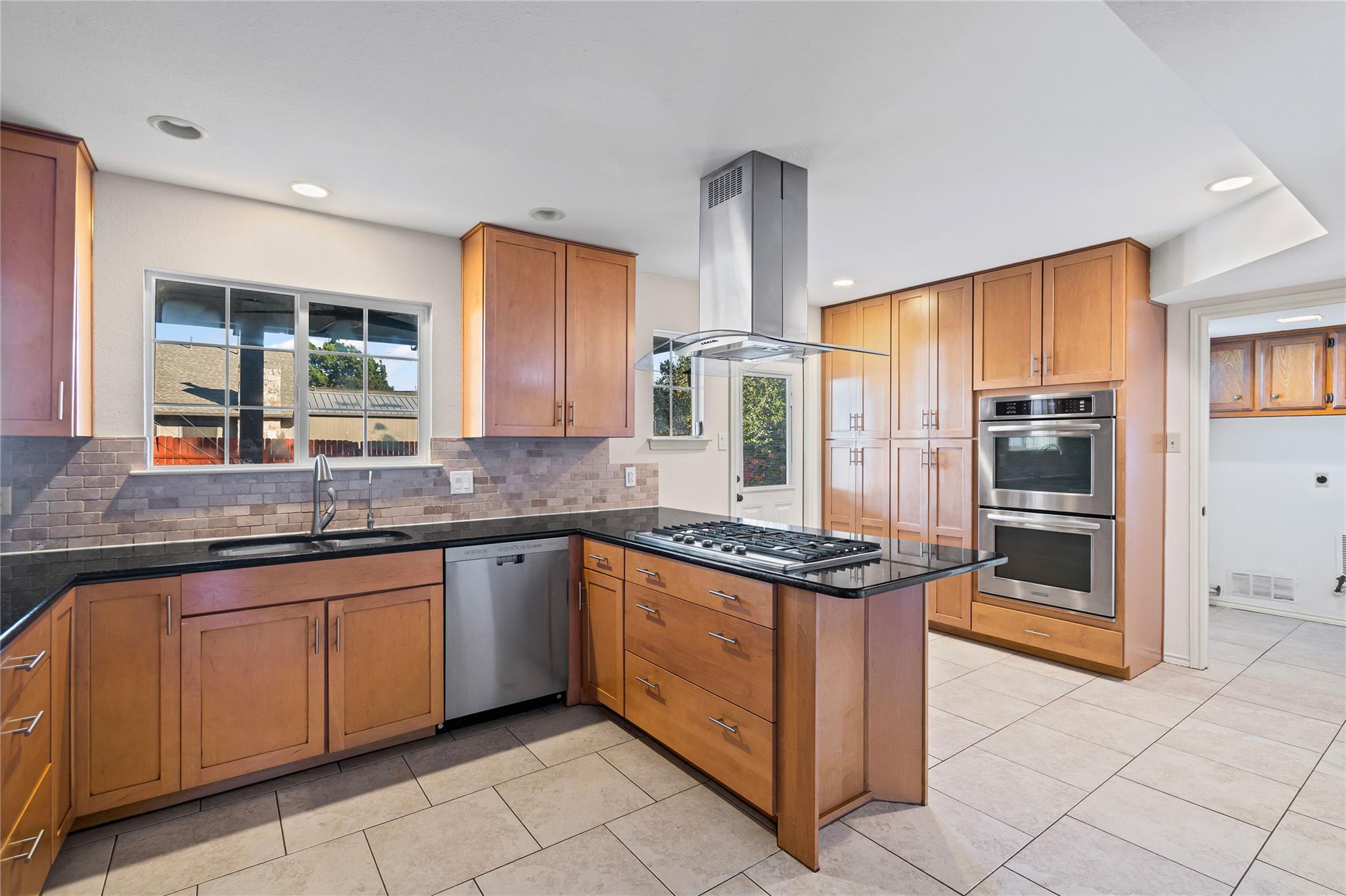 1801 Brokenshoe Cv, Round Rock, TX 78681