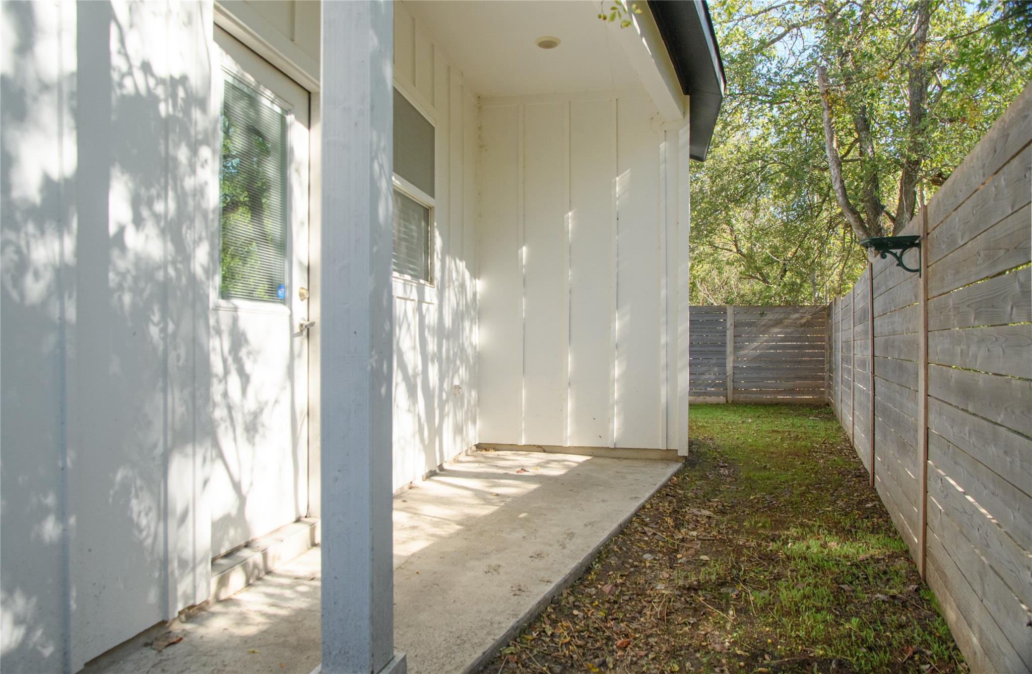 6325 Ponca St # A, Austin, TX 78741