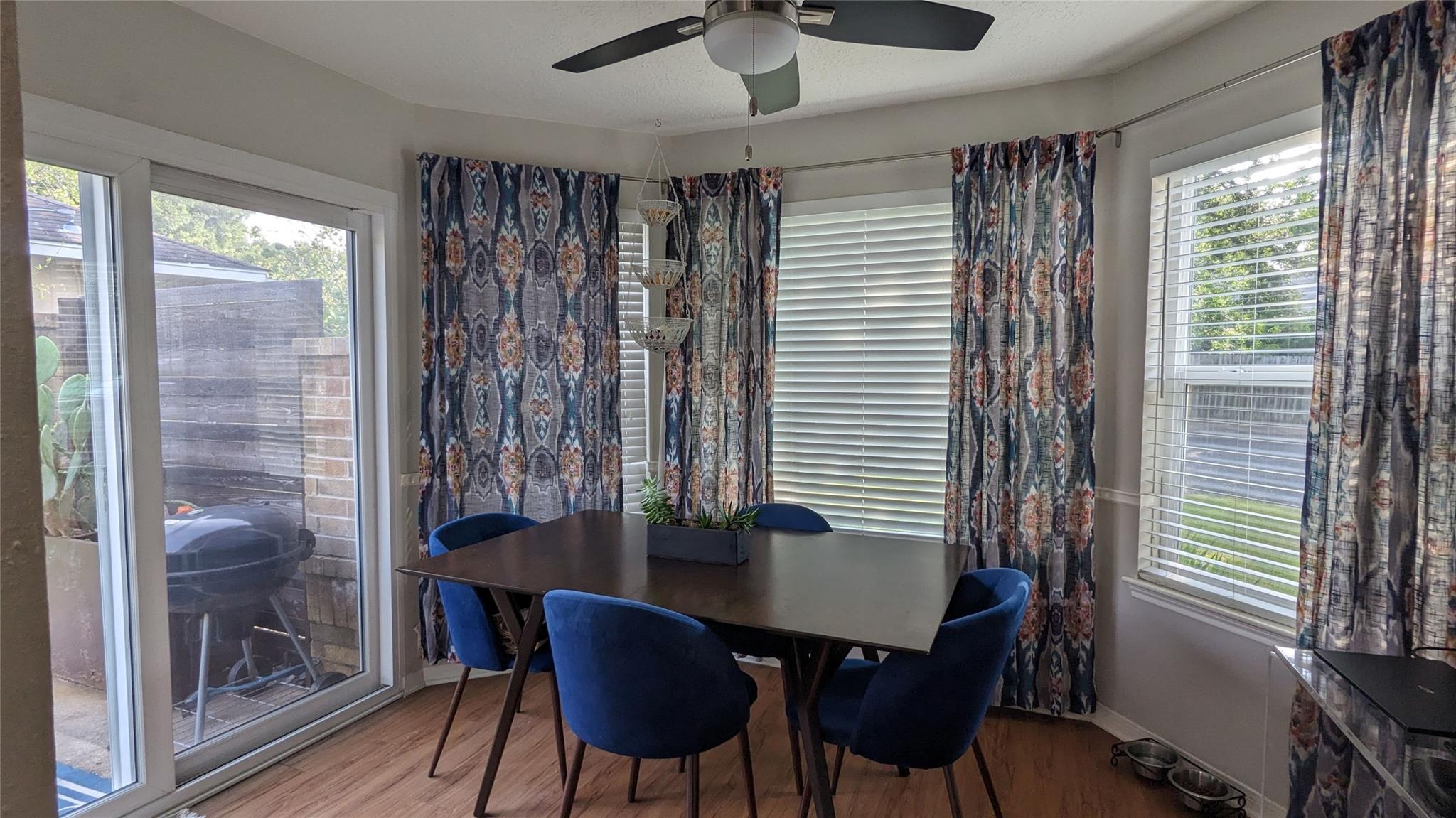 5322 Summer Dr, Austin, TX 78741