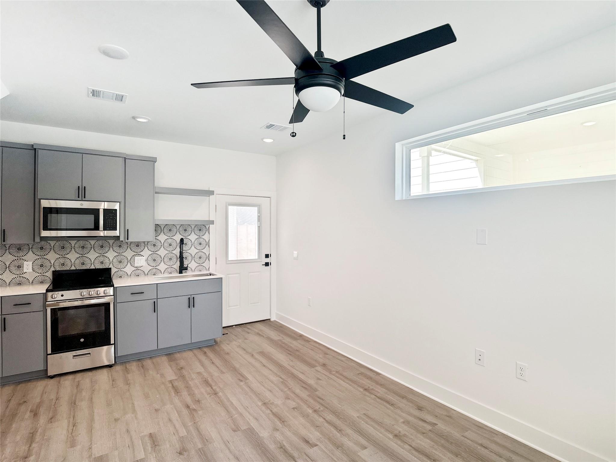 6107 Begonia Cir # 3, Austin, TX 78741