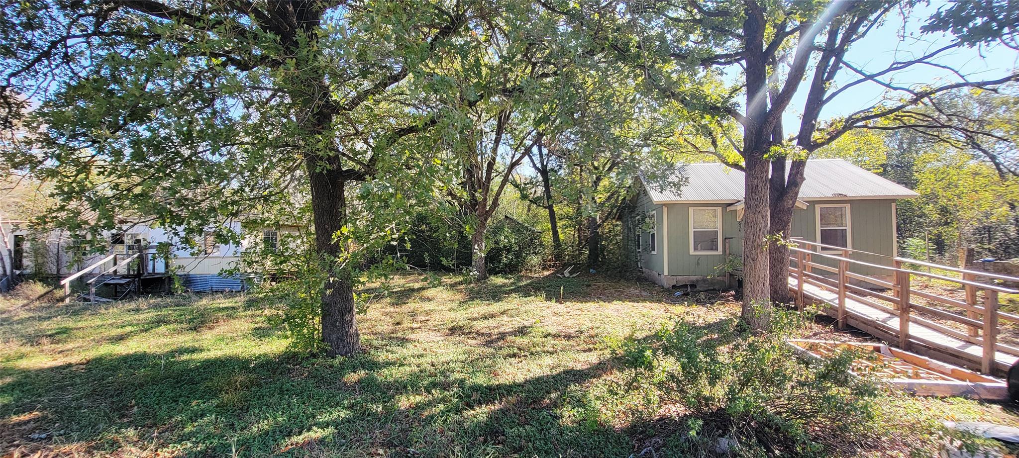 628 Green Valley Dr, Bastrop, TX 78602