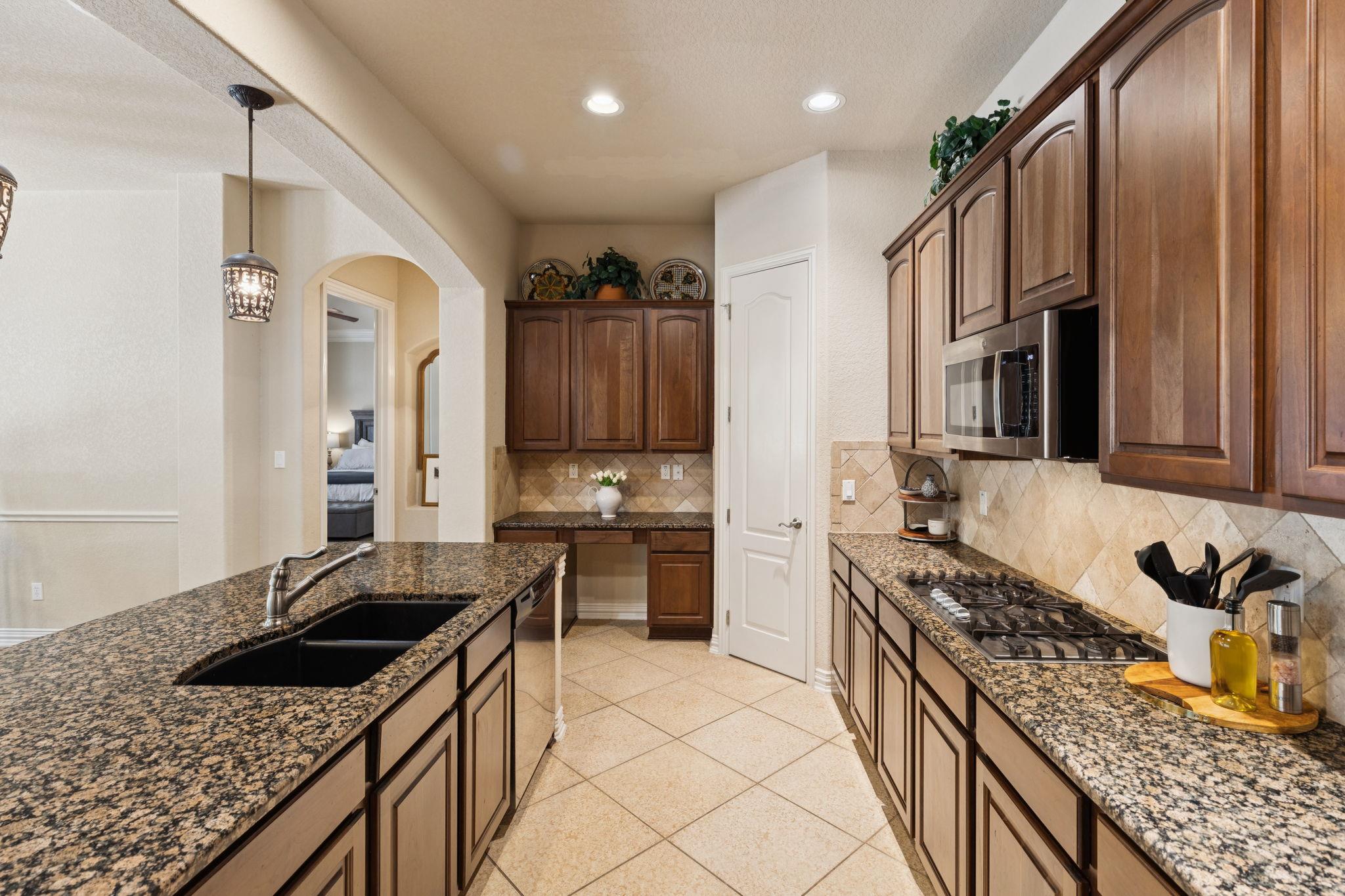 19019 Seminole Pass, San Antonio, TX 78266