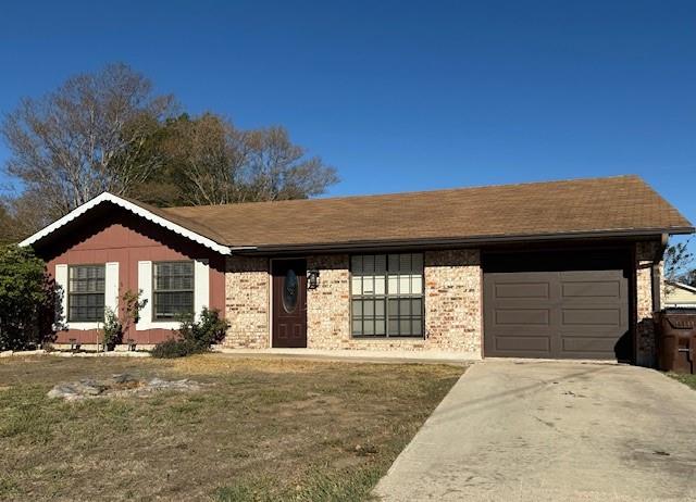 830 Ross Cir, Lockhart, TX 78644