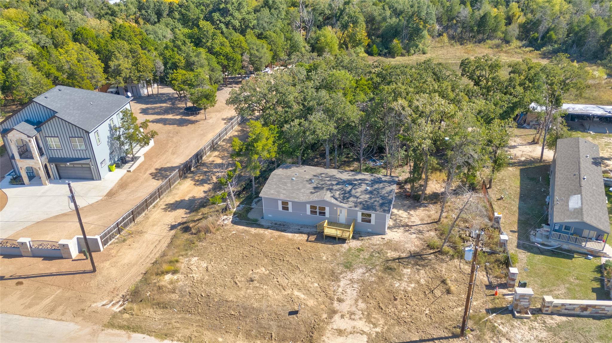 107 Los Cueva Rd, Elgin, TX 78621