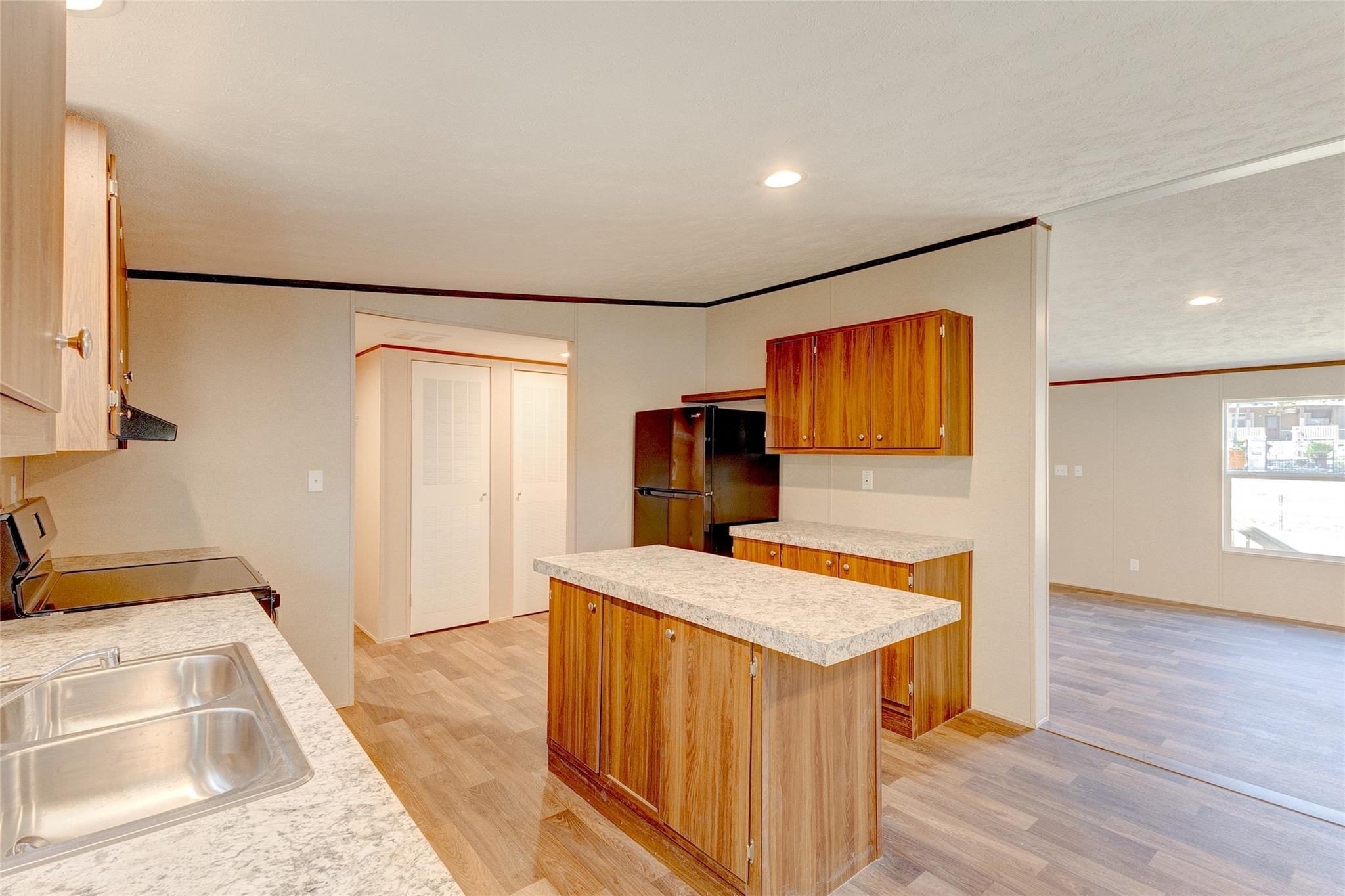 107 Los Cueva Rd, Elgin, TX 78621