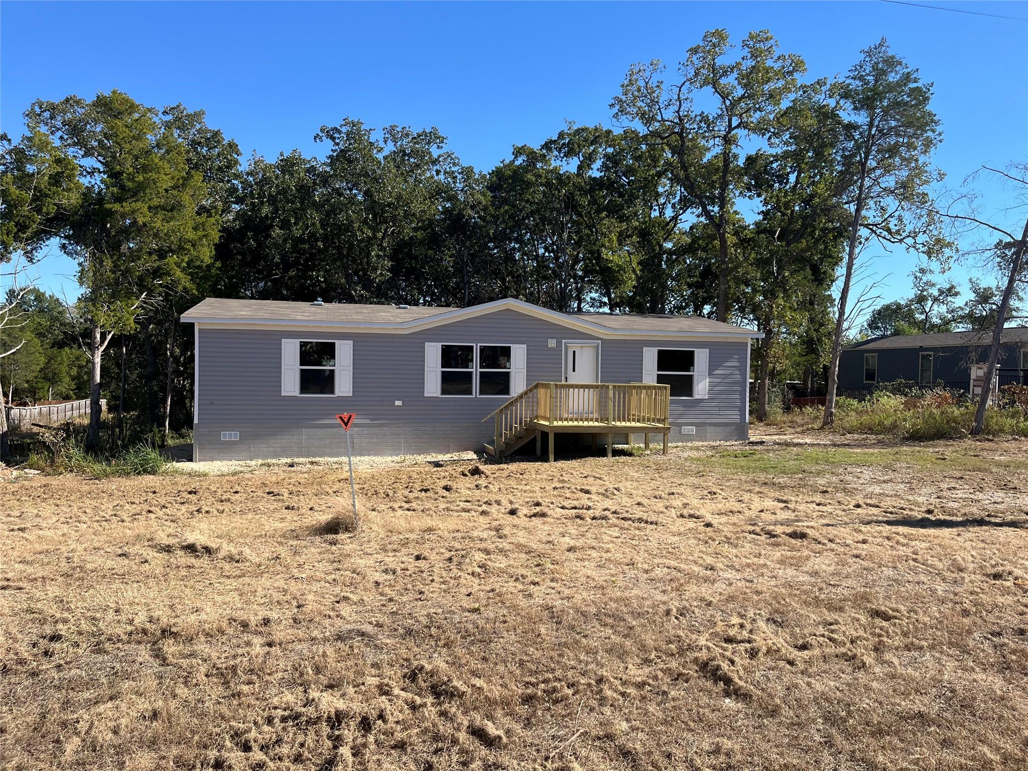 107 Los Cueva Rd, Elgin, TX 78621