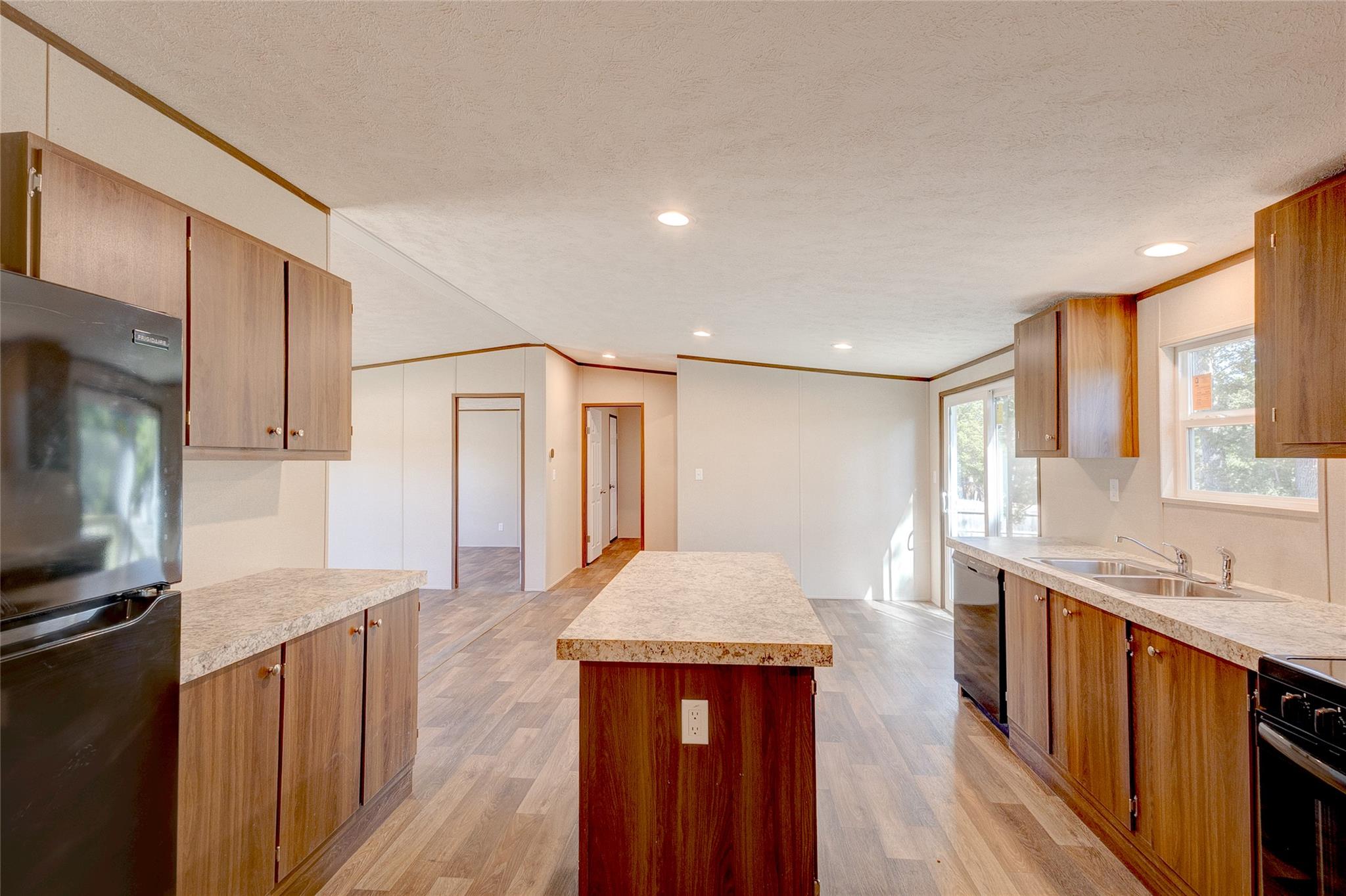 107 Los Cueva Rd, Elgin, TX 78621