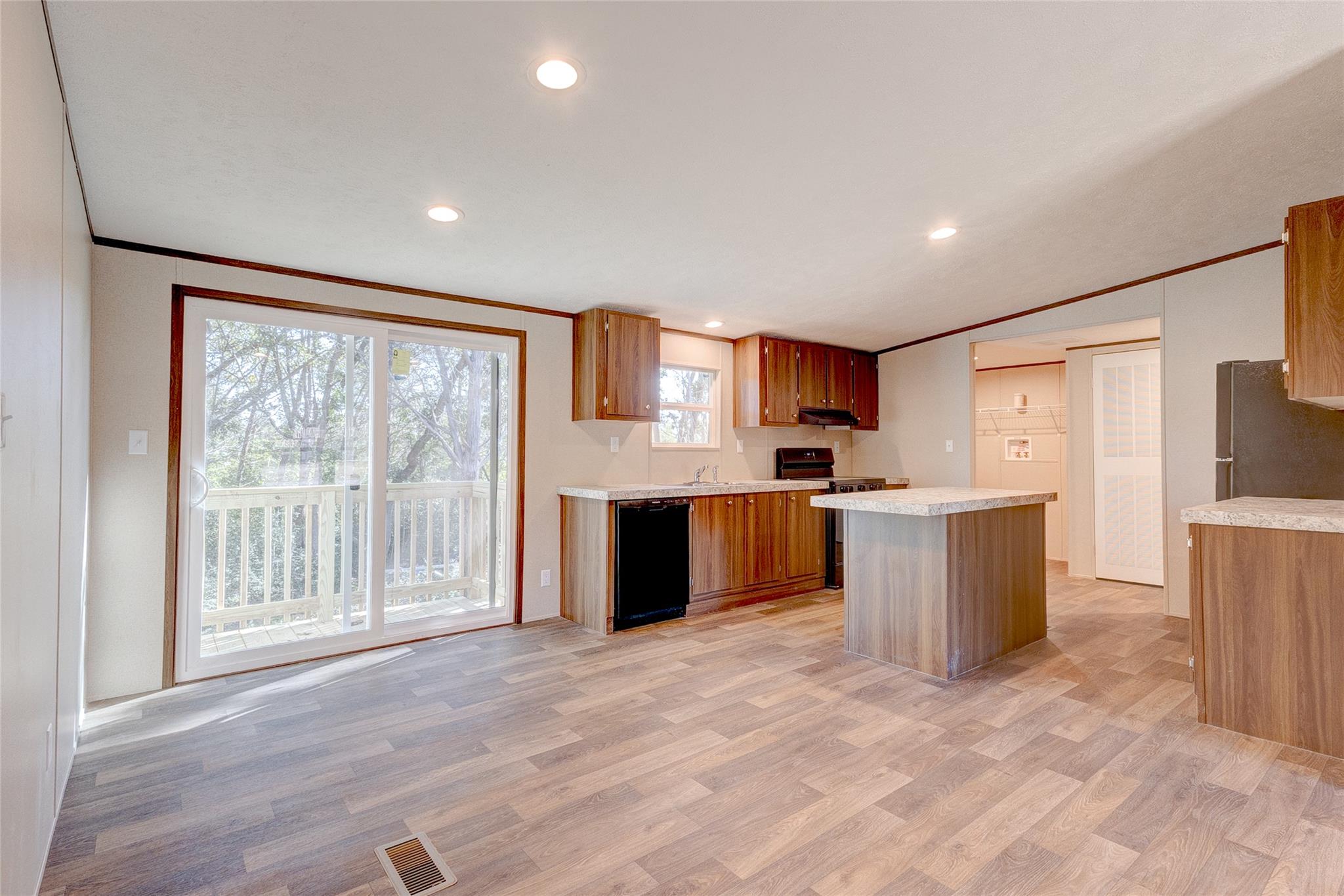 107 Los Cueva Rd, Elgin, TX 78621