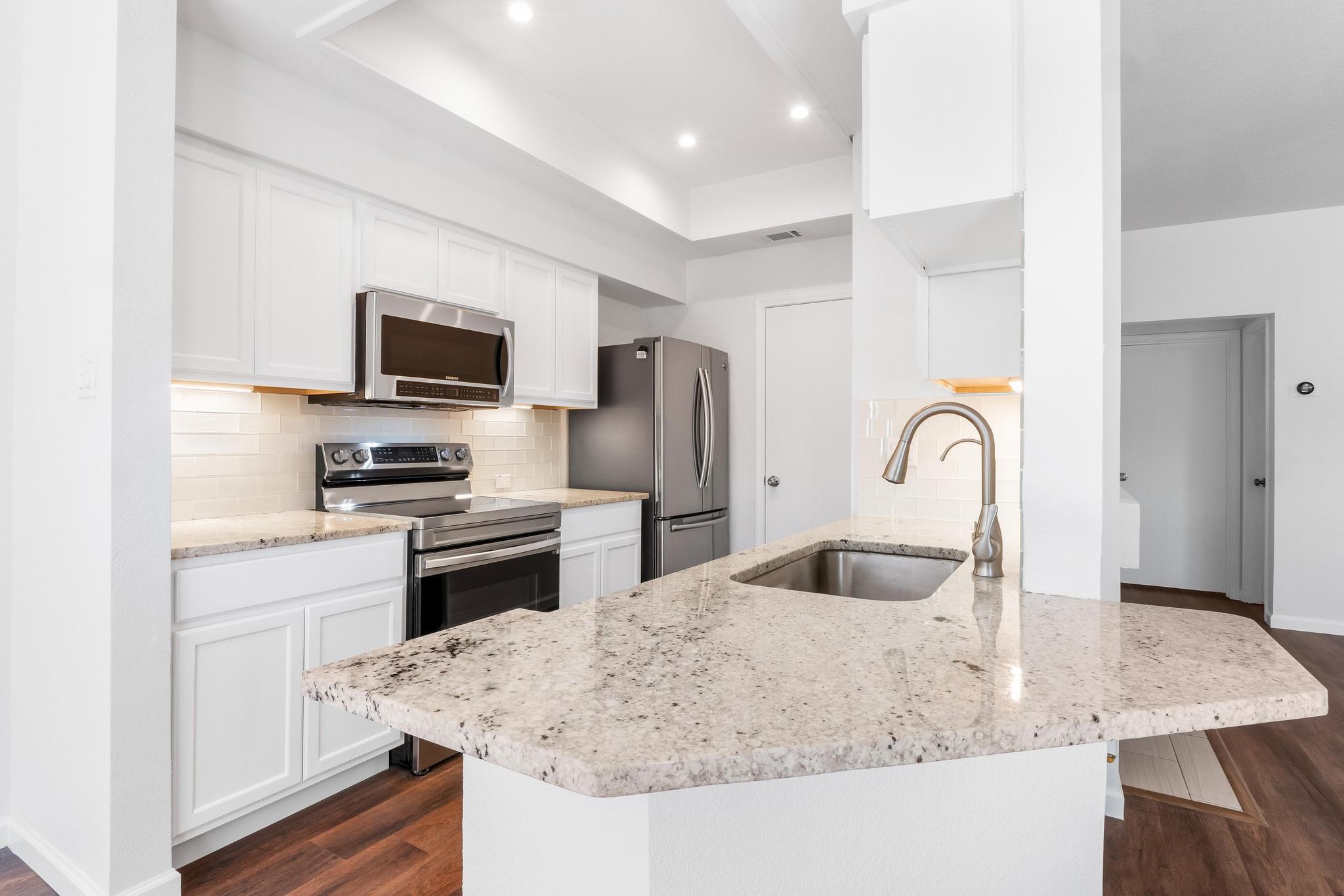 4711 Spicewood Springs Rd # 166, Austin, TX 78759