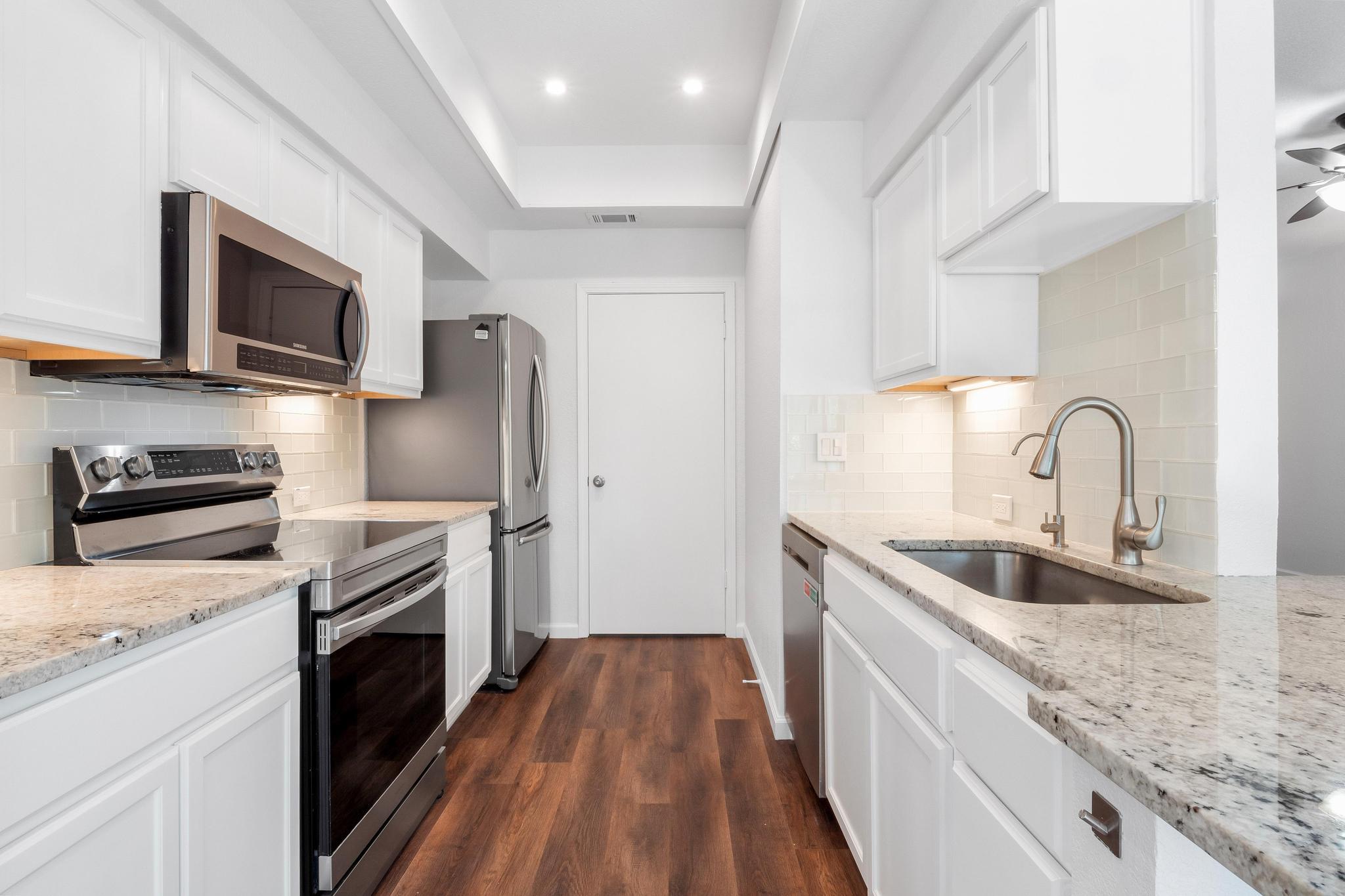 4711 Spicewood Springs Rd # 166, Austin, TX 78759