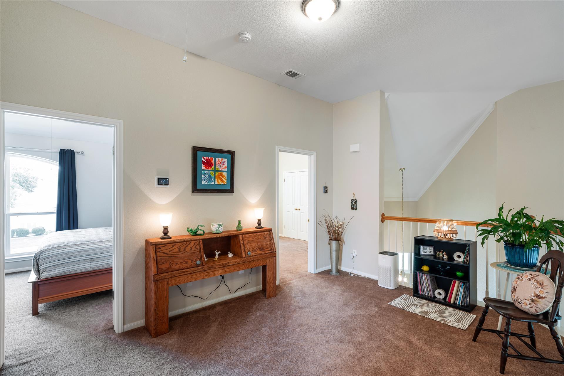 103 E Oxford Dr, Pflugerville, TX 78660