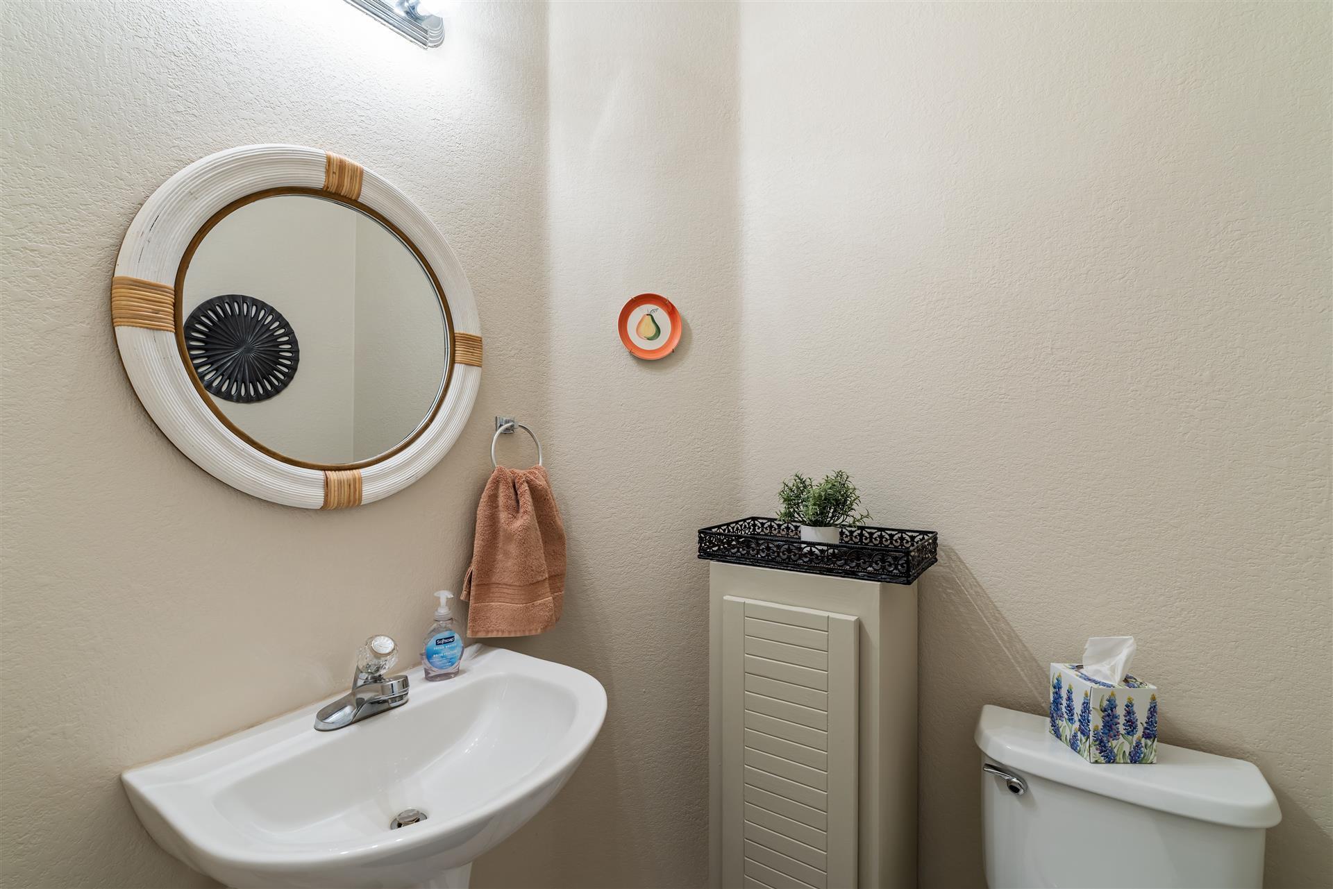 103 E Oxford Dr, Pflugerville, TX 78660