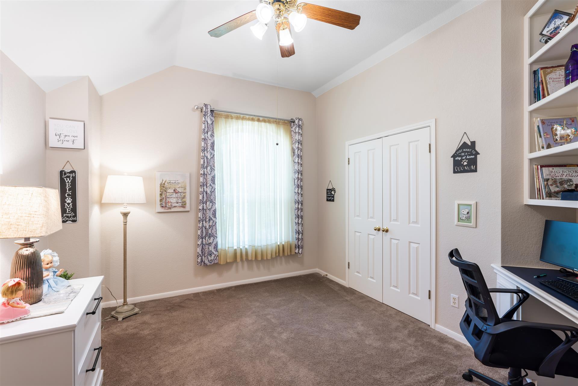 103 E Oxford Dr, Pflugerville, TX 78660