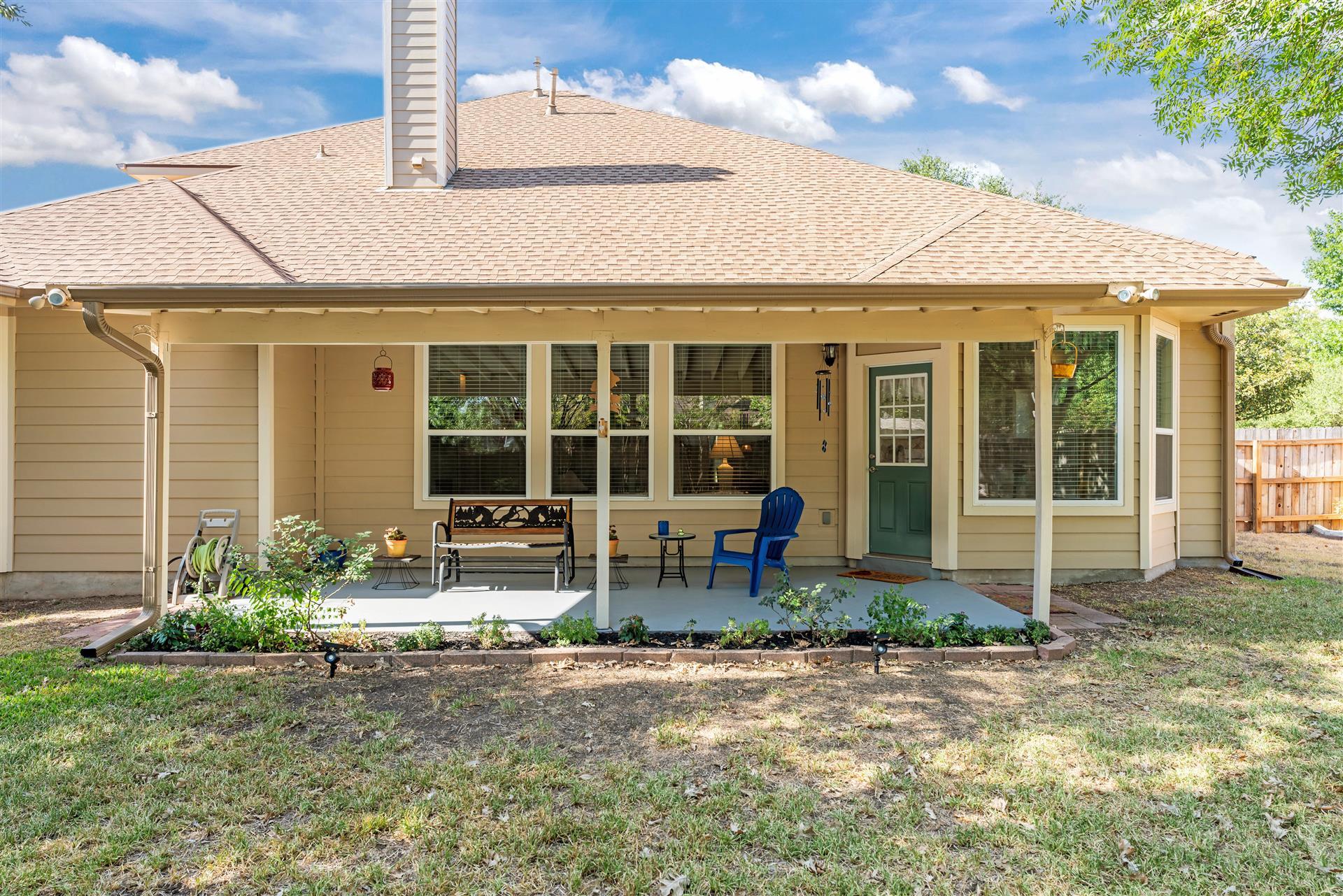 103 E Oxford Dr, Pflugerville, TX 78660