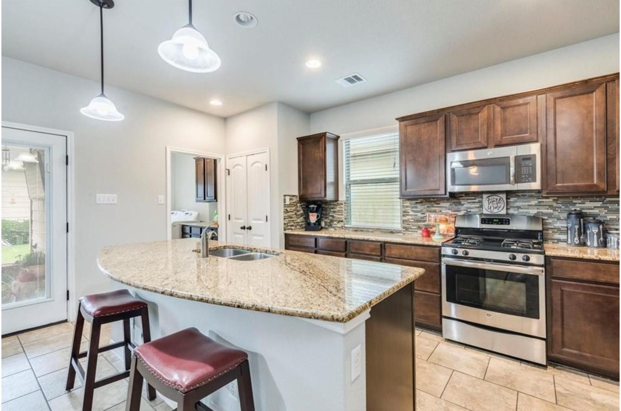 2001 Herzog, Kyle, TX 78640