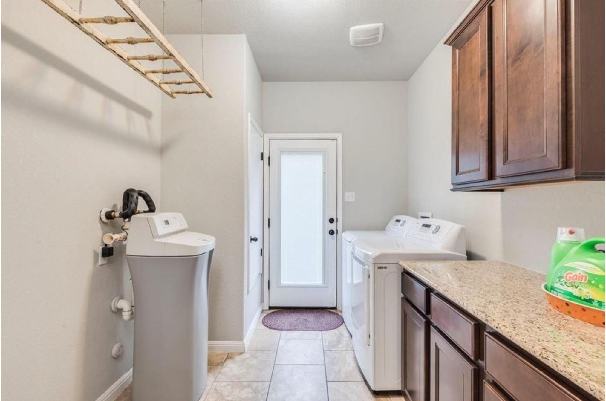 2001 Herzog, Kyle, TX 78640