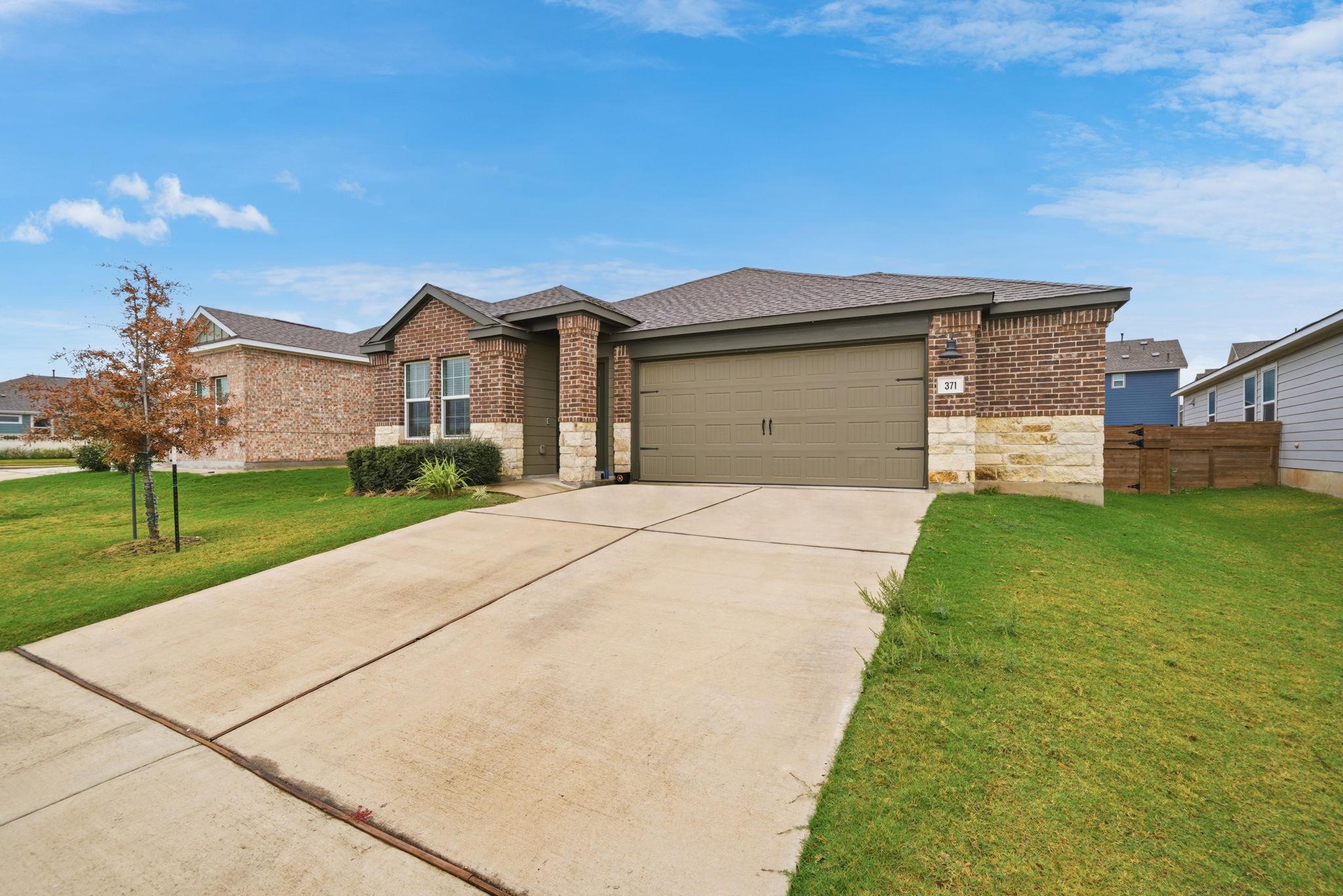 371 Jack Ryan St, Kyle, TX 78640
