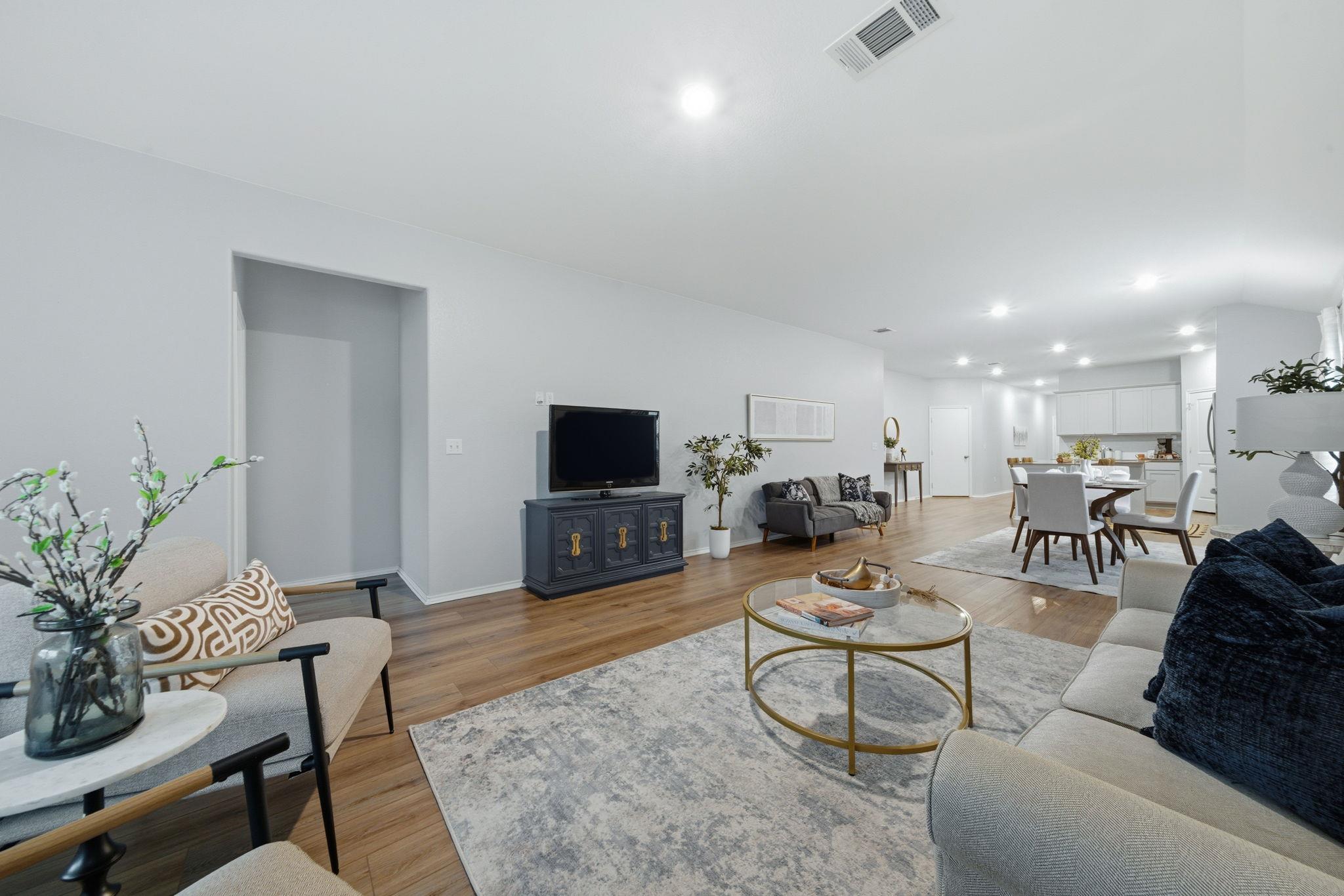 371 Jack Ryan St, Kyle, TX 78640