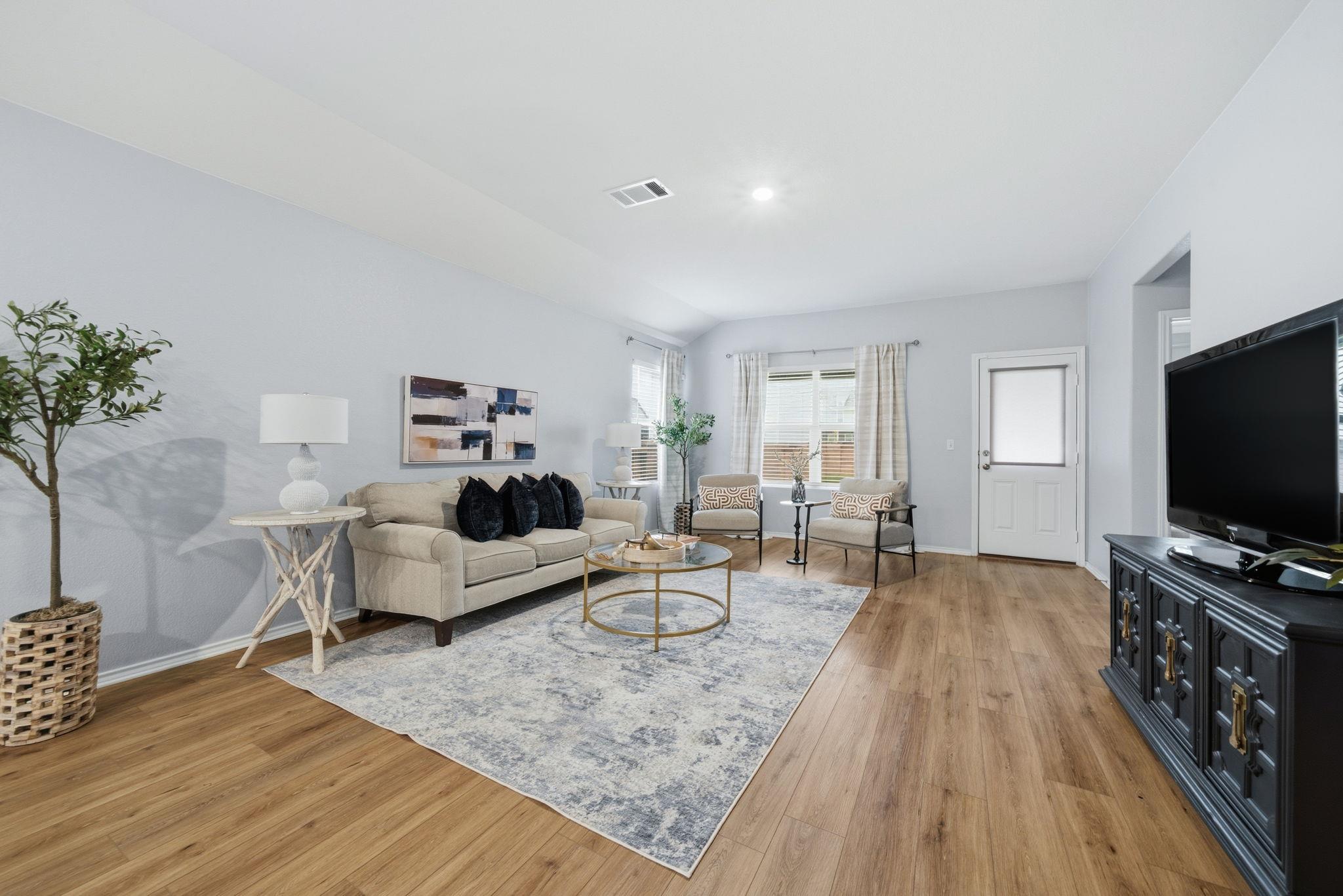 371 Jack Ryan St, Kyle, TX 78640