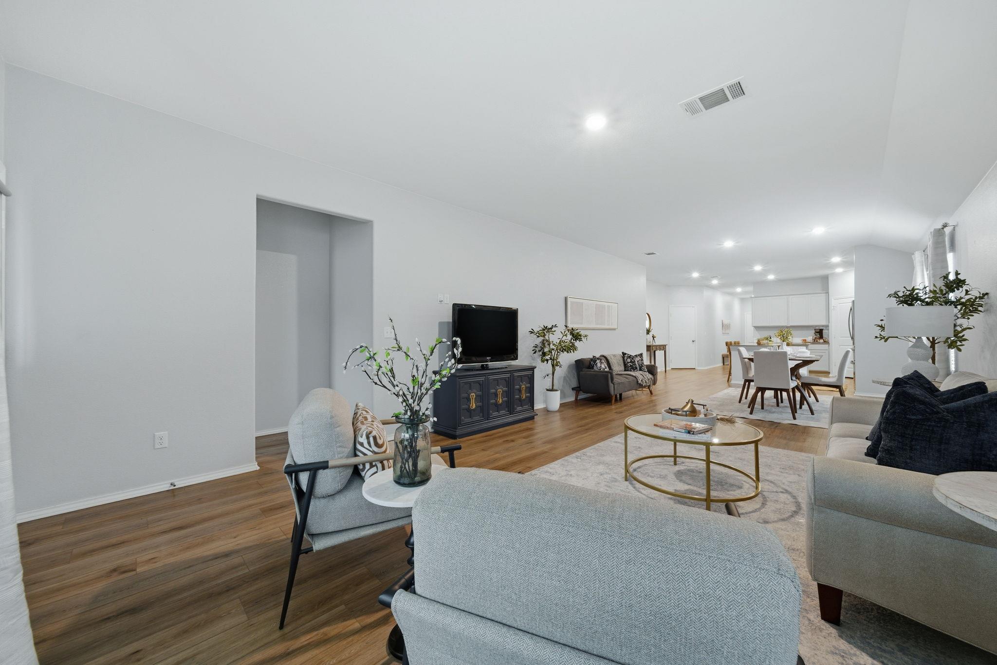 371 Jack Ryan St, Kyle, TX 78640