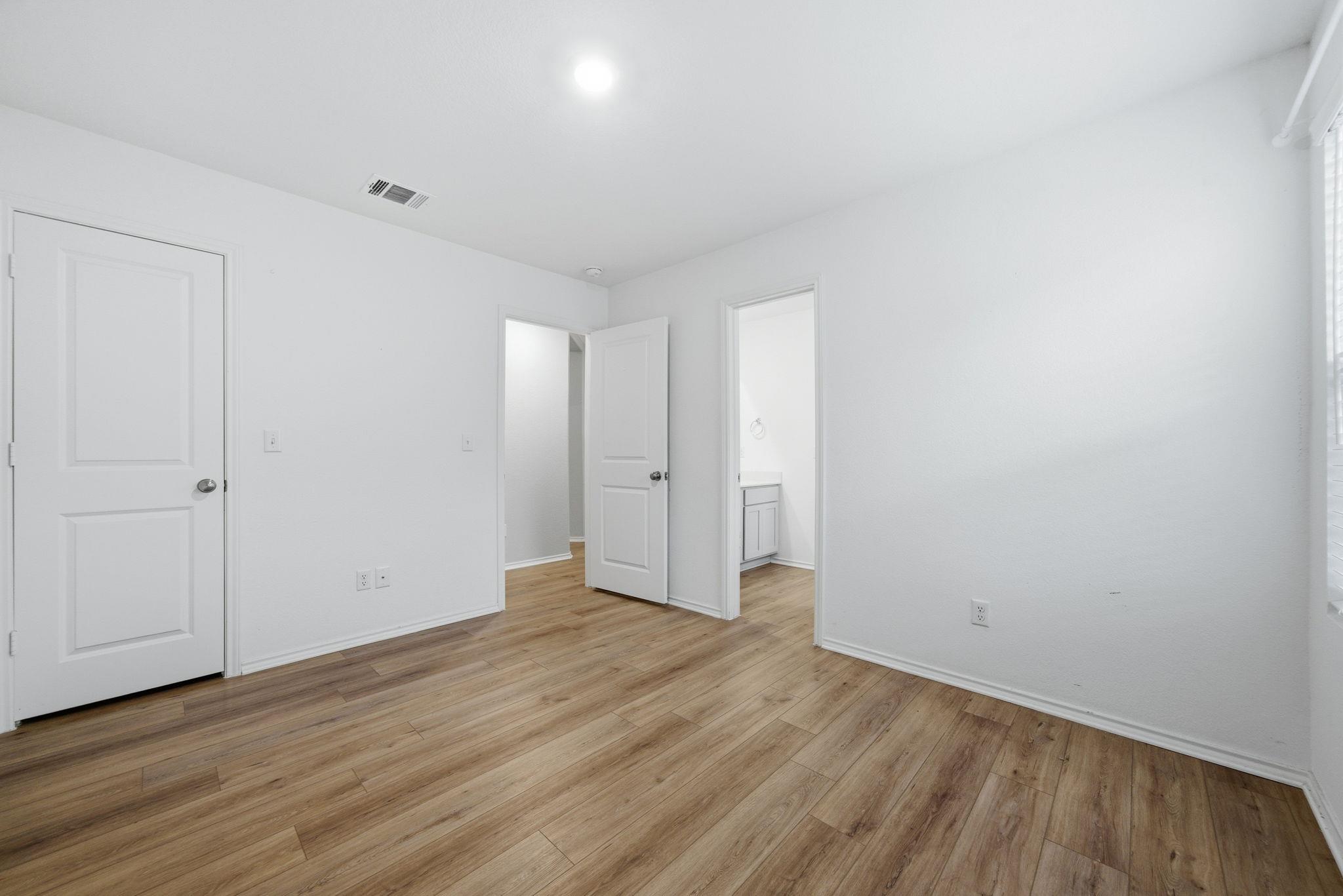 371 Jack Ryan St, Kyle, TX 78640