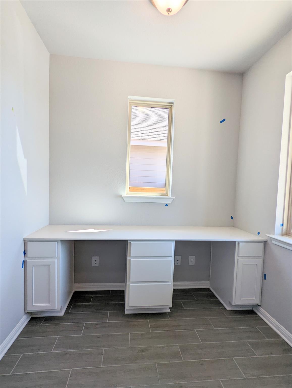 121 Drifter Ln, Jarrell, TX 76537