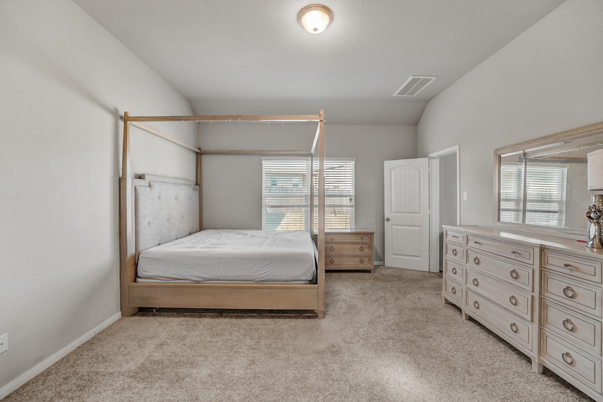 633 Donegal Ln, Georgetown, TX 78626