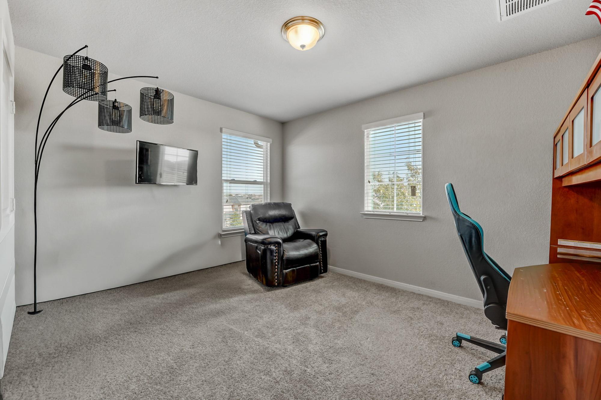 633 Donegal Ln, Georgetown, TX 78626