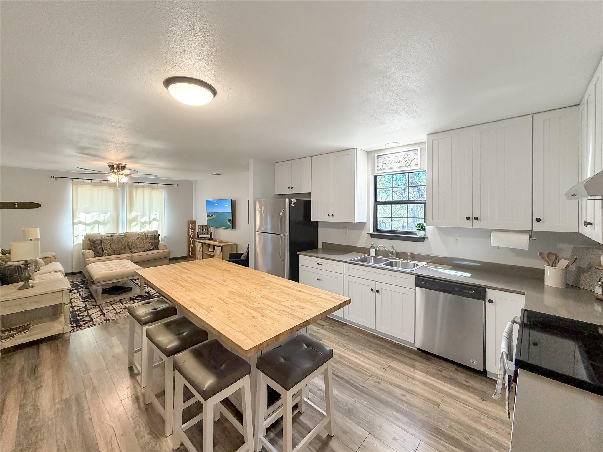 1647 Westview Court Dr, Canyon Lake, TX 78133