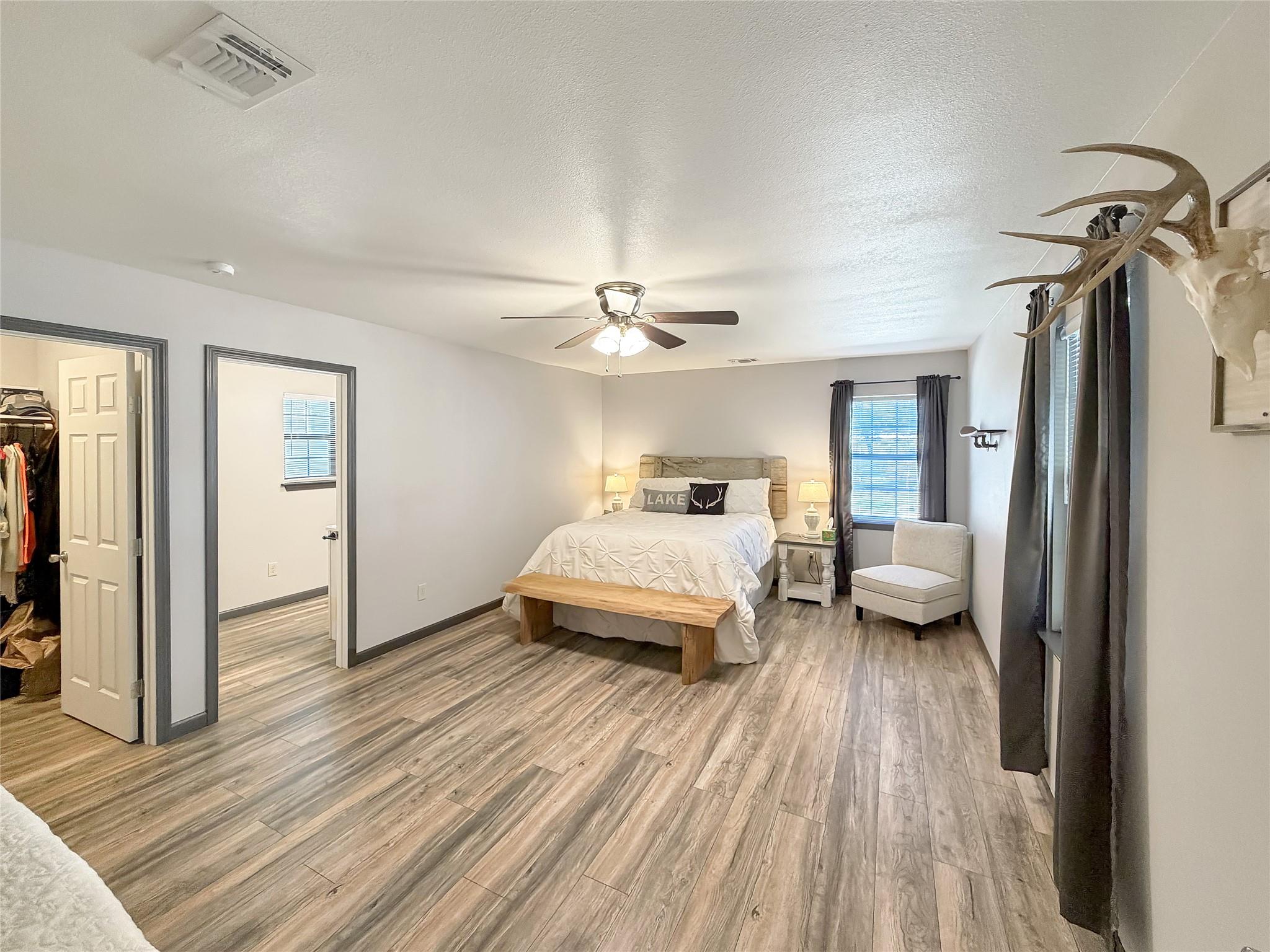 1647 Westview Court Dr, Canyon Lake, TX 78133