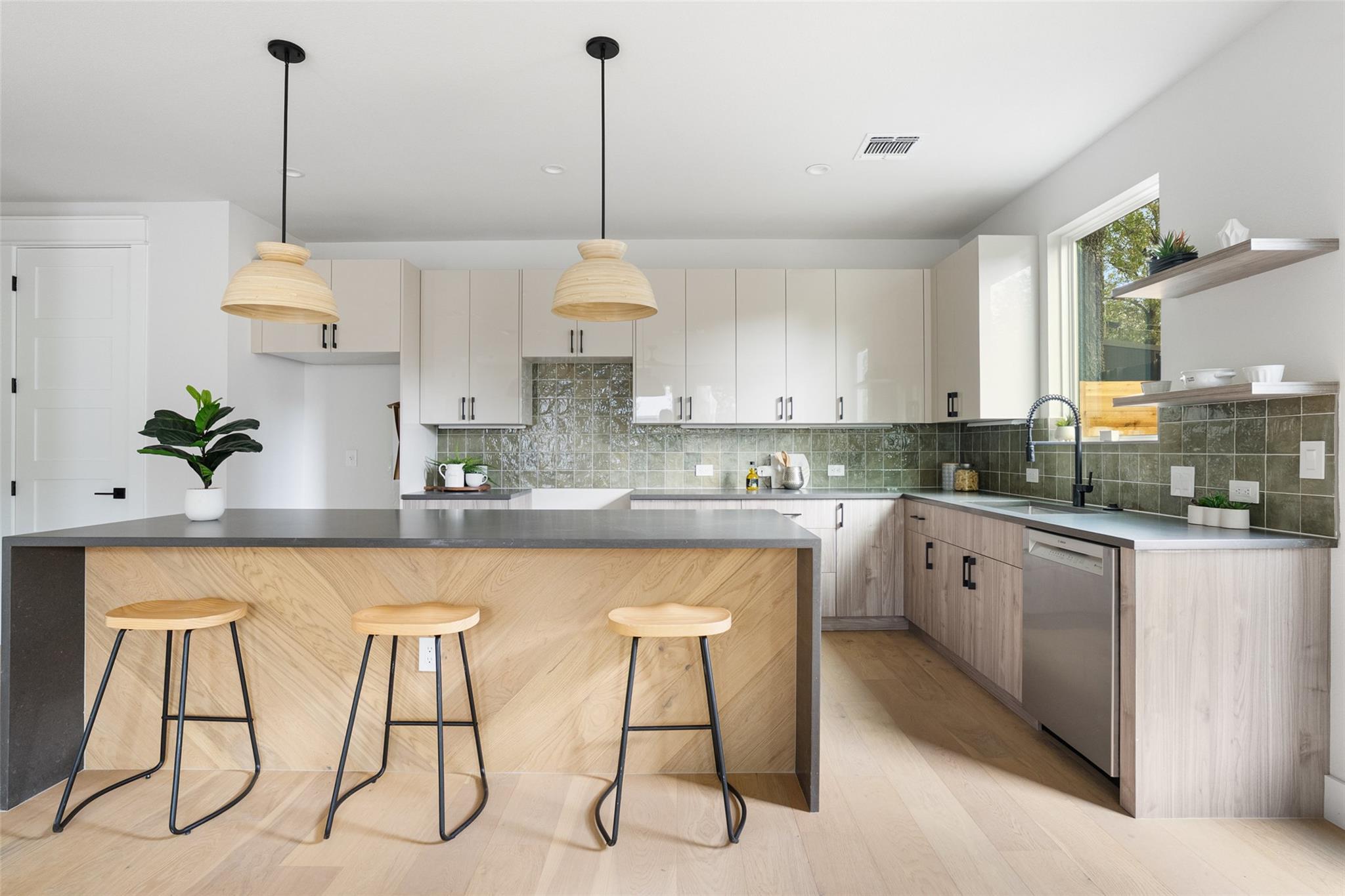 2001 Rountree Dr # 2, Austin, TX 78722