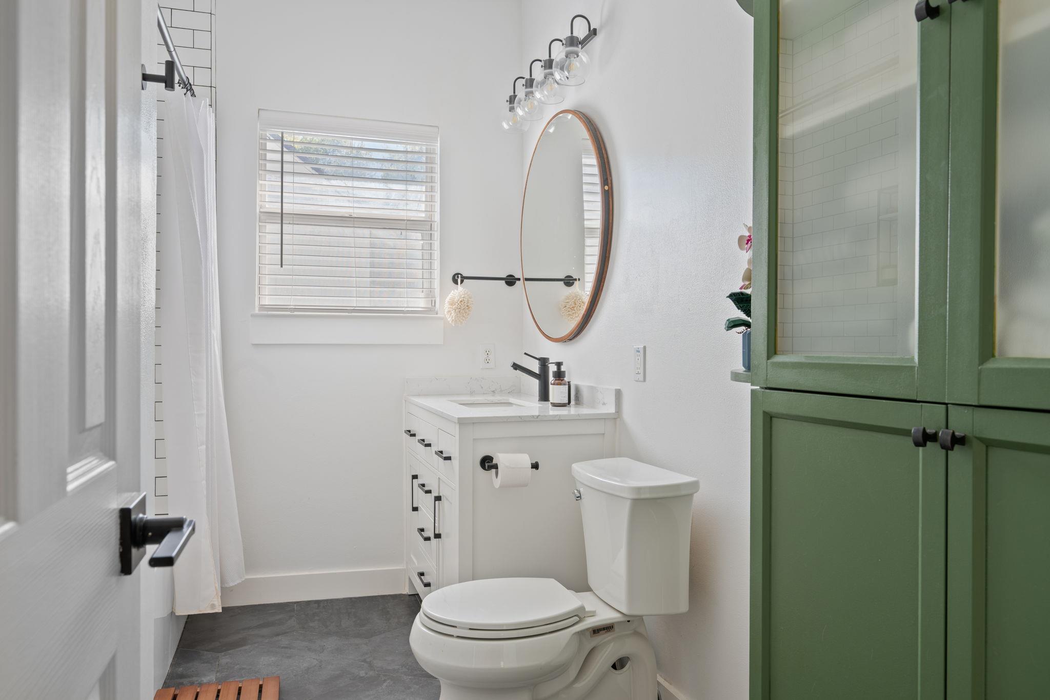 2100 Dixie Ln, Round Rock, TX 78664