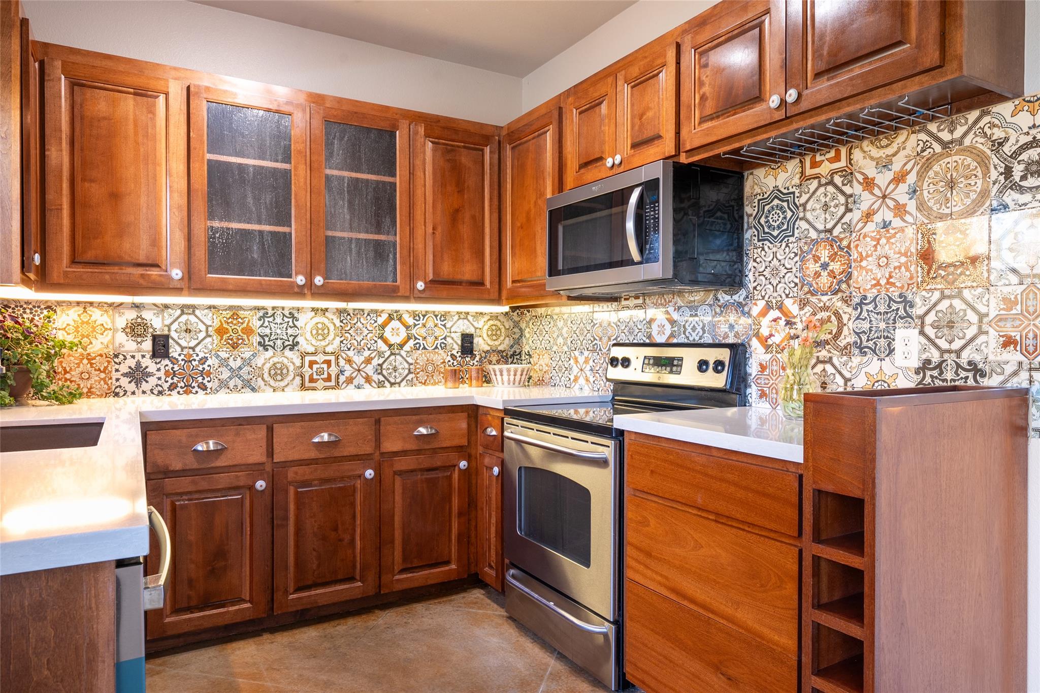 190 Shady Bluff Dr, Wimberley, TX 78676