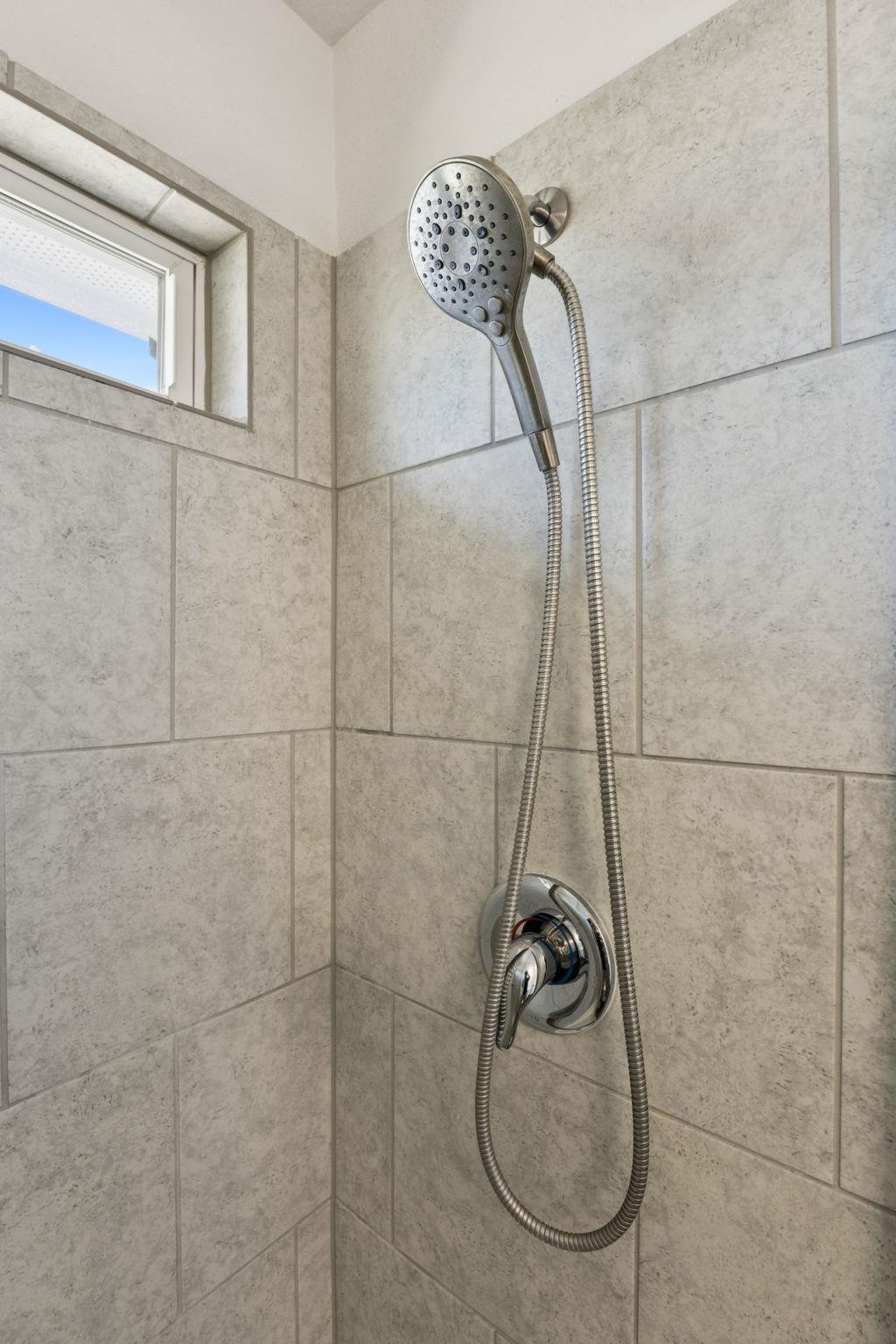 2939 Brand Iron Dr, San Marcos, TX 78666