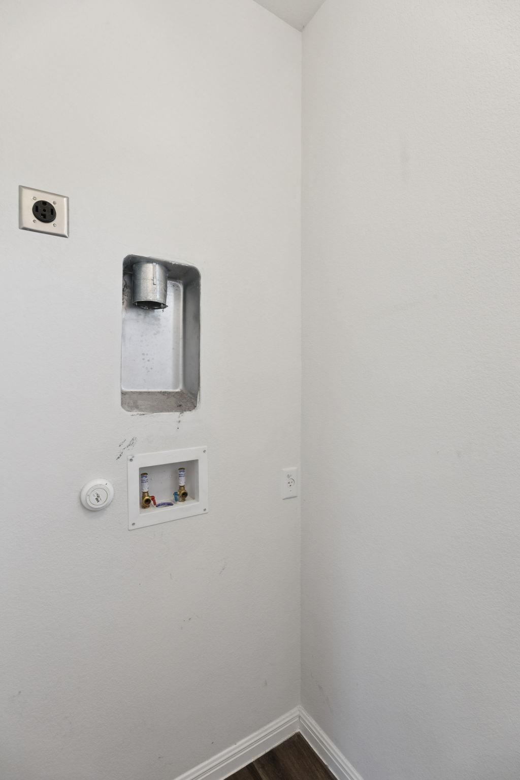 2939 Brand Iron Dr, San Marcos, TX 78666