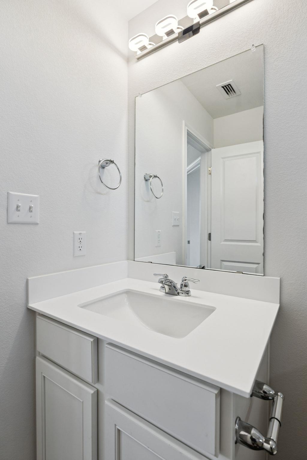 2939 Brand Iron Dr, San Marcos, TX 78666